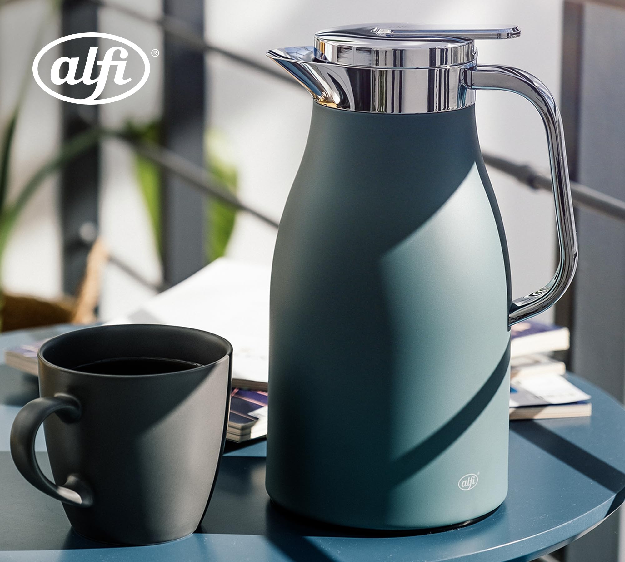 alfi SKYLINE 1,0l, sea pine, Edelstahl-Isolierkanne mit hygienischem Hartglaseinsatz, Drehverschluss mit bequemer Drucktaste, ergonomischer Griff, ideal als Kaffeekanne, Teekanne, BPA-frei