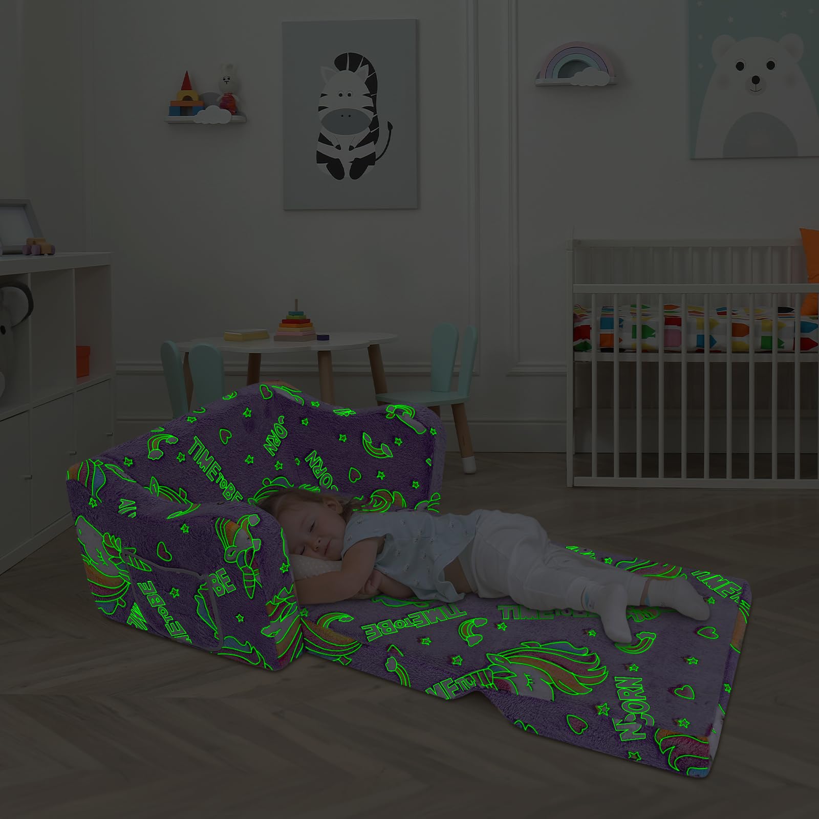 Divano Bambini Trasformabile 2-in-1,Stabile Poltroncina Pieghevole per Bambini Ragazze con Coperta ,Comoda Divano Letto per Bambini che Brillano nel Buio per Camere da Letto e Soggiorno,Unicorno Viola