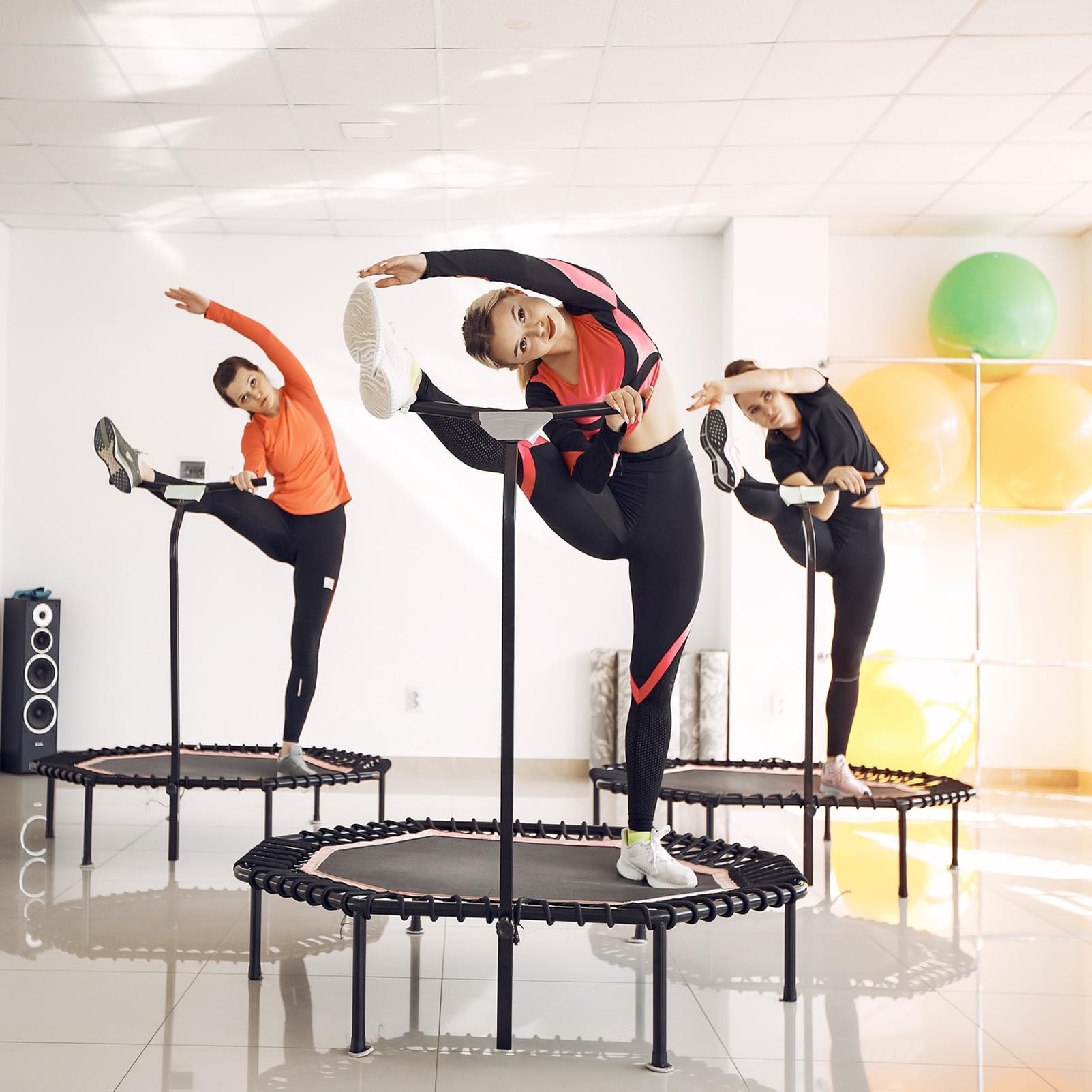 Zestaw naprawczy do trampoliny o dużej wytrzymałości: 6 samoprzylepnych łatek (2 kwadratowe + 2 prostokątne + 2 okrągłe) naprawa maty do trampoliny rozdarcia lub otworu w szybkiej naprawie maty