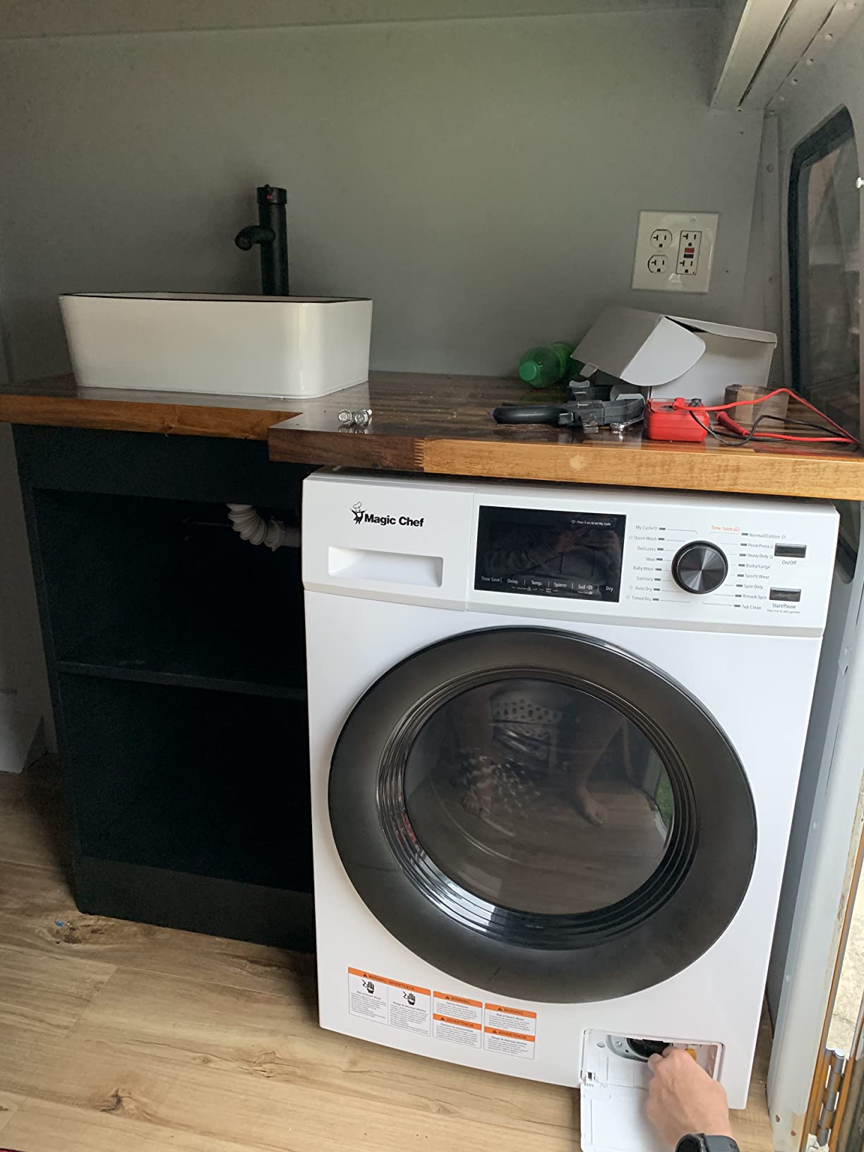 37/mo Finance Magic Chef 2.7 Cubic Foot Front Load Portable Compact Electric Washing Washer