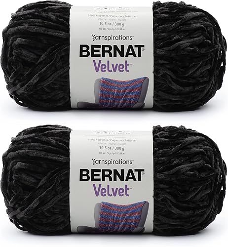 Bernat Hilo de terciopelo Blackbird  Paquete de 2 unidades de 10.5 onzas  Poliéster  5 voluminosos  315 yardas  Tejidoganchillo