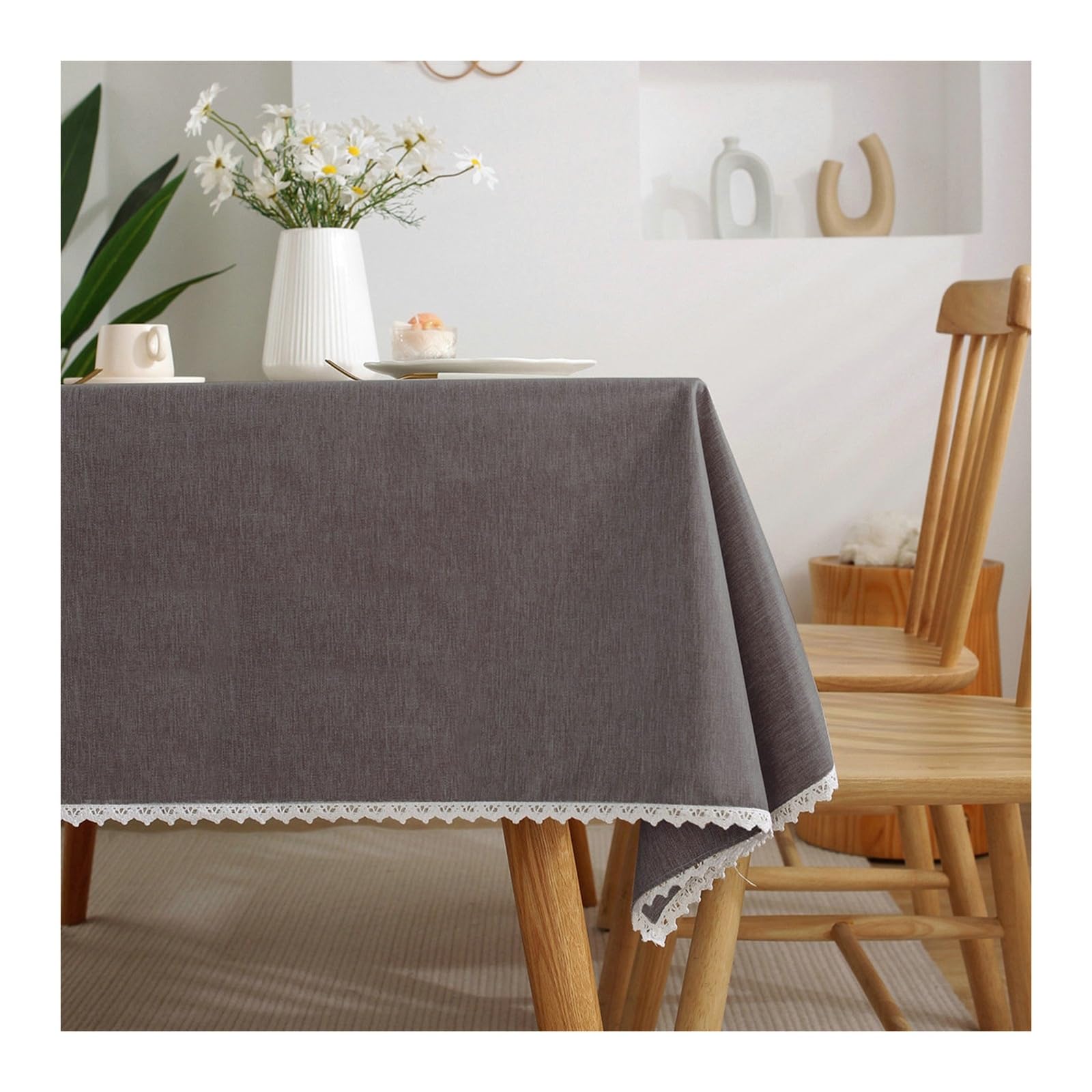 KnSam Mantel de mesa de color liso, borde de encaje, mantel de poliéster, lavable, antimanchas, antimanchas, mantel central para todo el año, 135 x 220 cm, marrón