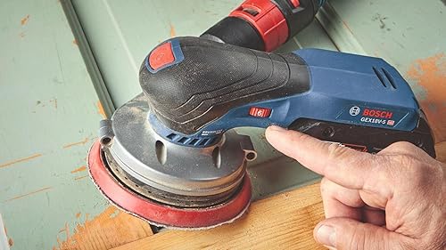 Miniatura 10 de BOSCH GEX18V-5B15 18V Kit de lijadora orbital aleatoria sin escobillas de 5 pulgadas con (1) batería de alimentación avanzada CORE18V 4 Ah