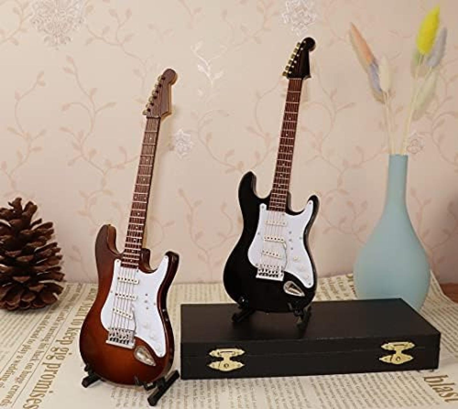 Miniaturowa Replika Gitary 3,94 "-mini Rockowa Gitara Elektryczna Drewniany Model Kolekcjonerskie Modele Instrumentów Muzycznych, Artware Otwieranie Prezentów Dekoracja Wnętrz, Ze Stojakiem I Etui