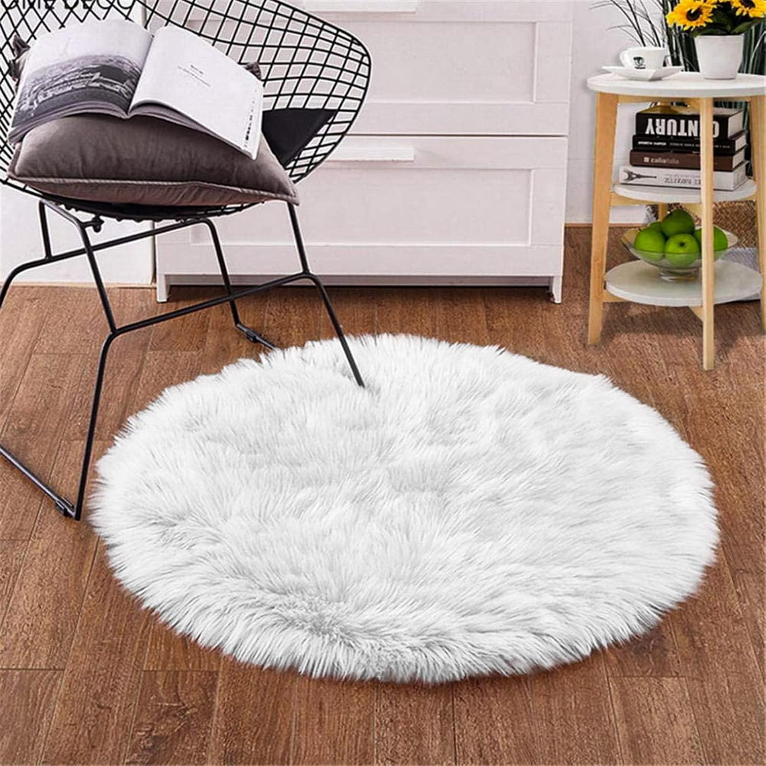 Goolela White Round Rug 4ft Circle Fluffy Fuzzy Sheepskin Rug for Bedroom Bedside Living Room Dorm Furry Shag Faux Fur Carpet