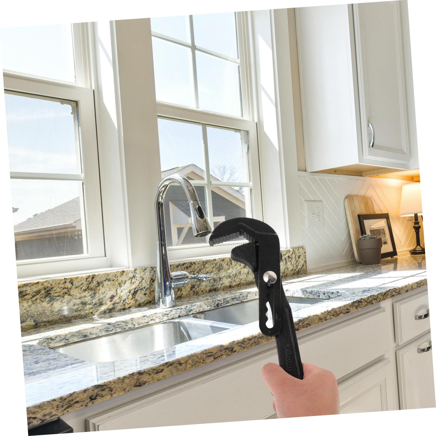 Kisangel Llave Ajustable Multifuncional Apertura Amplia para Fontanería Acero Cromo-vanadio Resistente y Diseño Moderno Adecuado para Baños y Tuberías