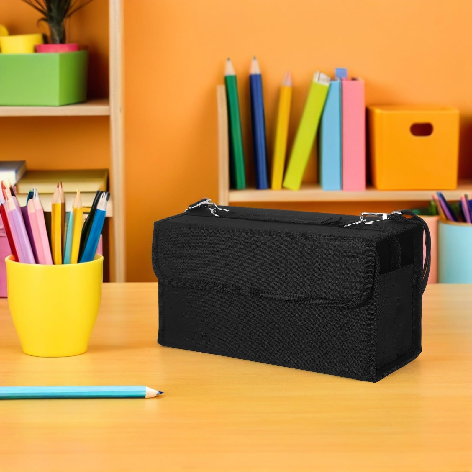 Porta Pennarelli da Viaggio con 80 Scomparti Nero, Custodia Portatile con Maniglia per Organizzare Pennarelli e Forniture Cosmetiche