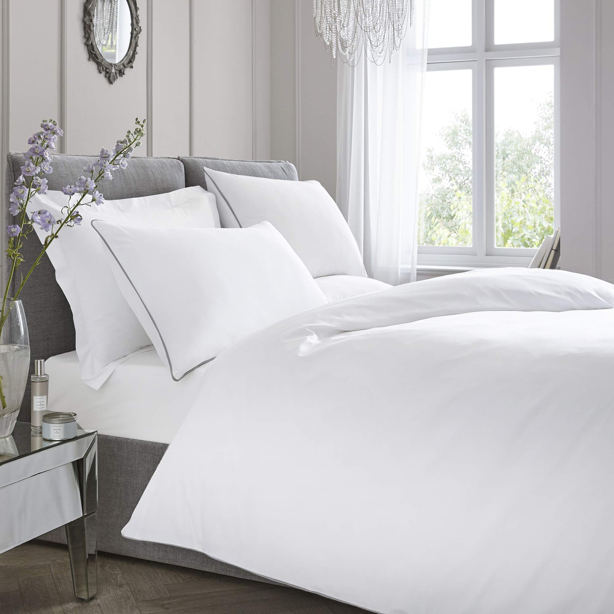 Appletree Premium 200Tc Plain Dye White 100% Percale Cotton Duvet Cover Set from B&Q