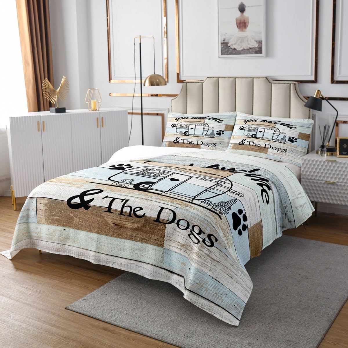 Glückliche Camping Bettdecke S Größe,Camper RV Anhänger Dekor Coverlet Kinder Mädchen Erwachsene,hölzerne Plank Hund Pfoten Nette Gesteppte Abdeckung,rustikale Vintage Bettwäsche Quilt,1 Kissenbezug