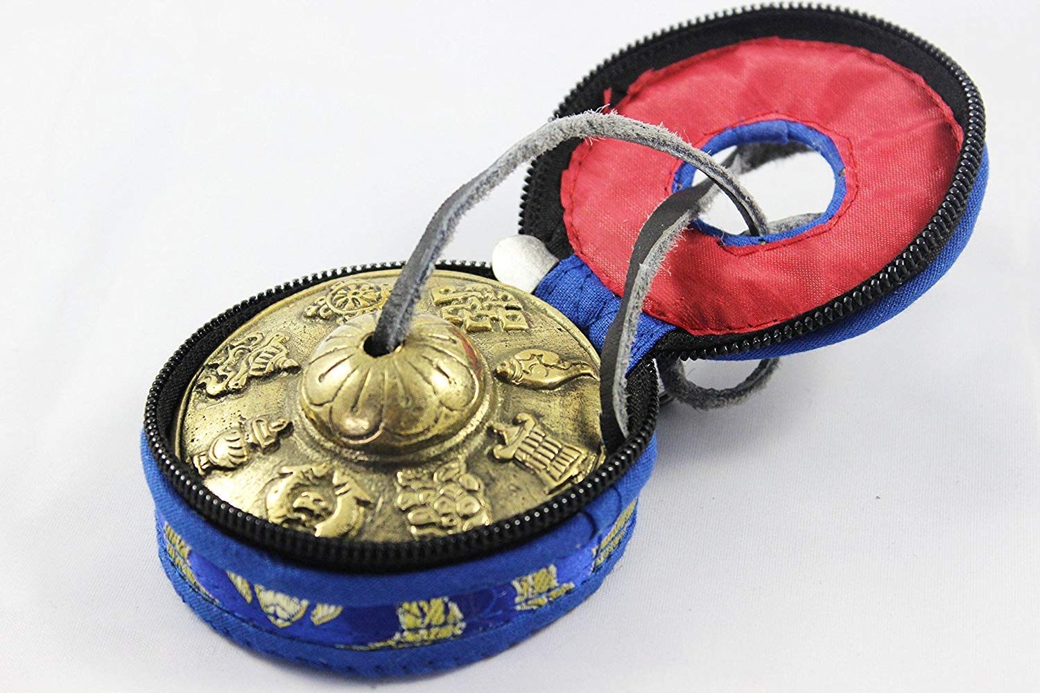 Campana de meditación tibetana Tingsha de 6,6 cm, 8 símbolos auspiciosos bellamente grabados en las superficies, afinada y fabricada a mano en Nepal