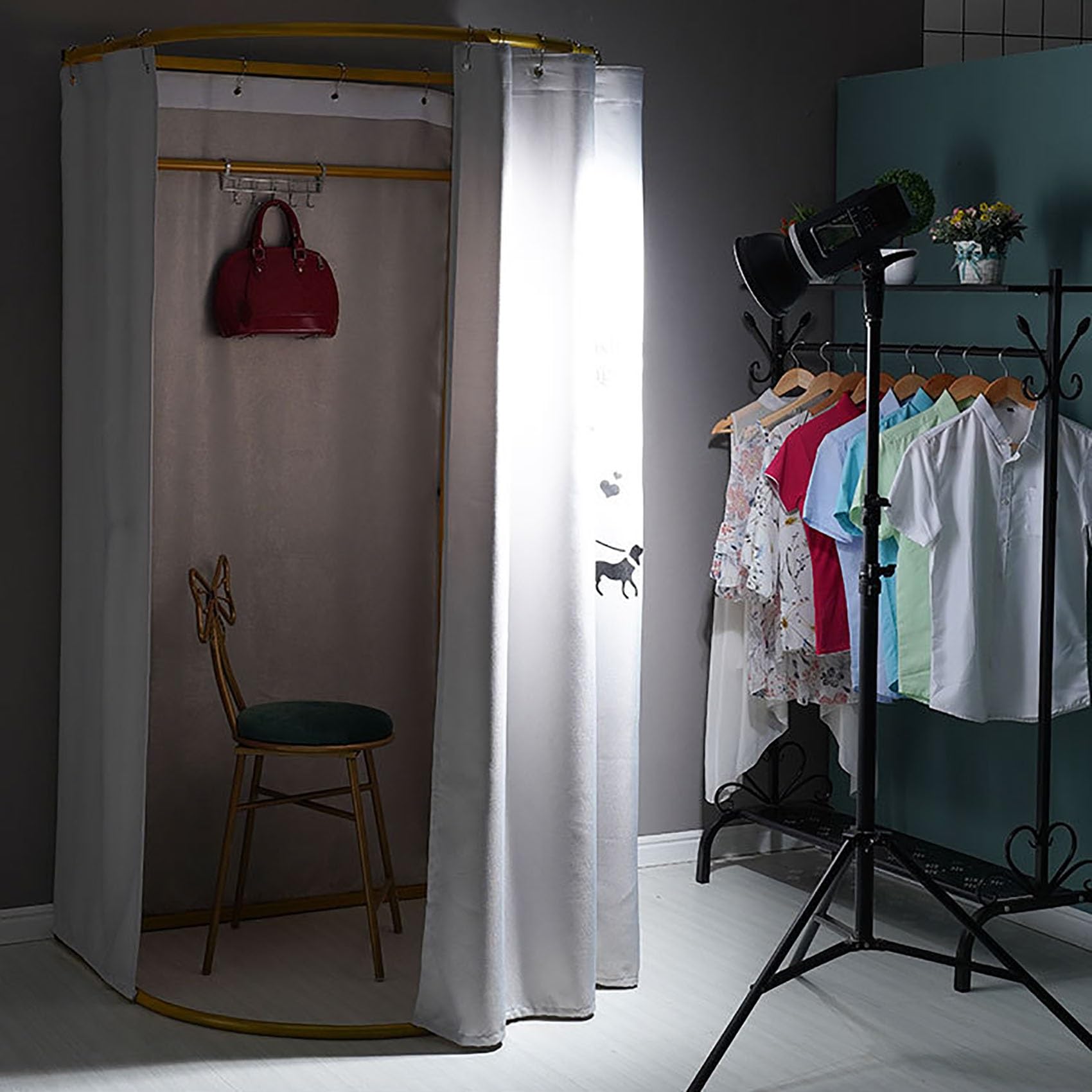 Freestanding Changing Room, Portable Mobile Changing Room Frame, U-shaped Temporary Privacy Room for Clothing Stores, Shopping Malls, Offices, Boutiques, 39.4*37.4*78.7in(Black)
