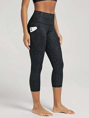 Miniatura 107 de ODODOS - Leggings tipo capri de mujer, no se traslucen y modelan el abdomen, con cintura alta y bolsillos; para hacer yoga, atletismo, ejercicio