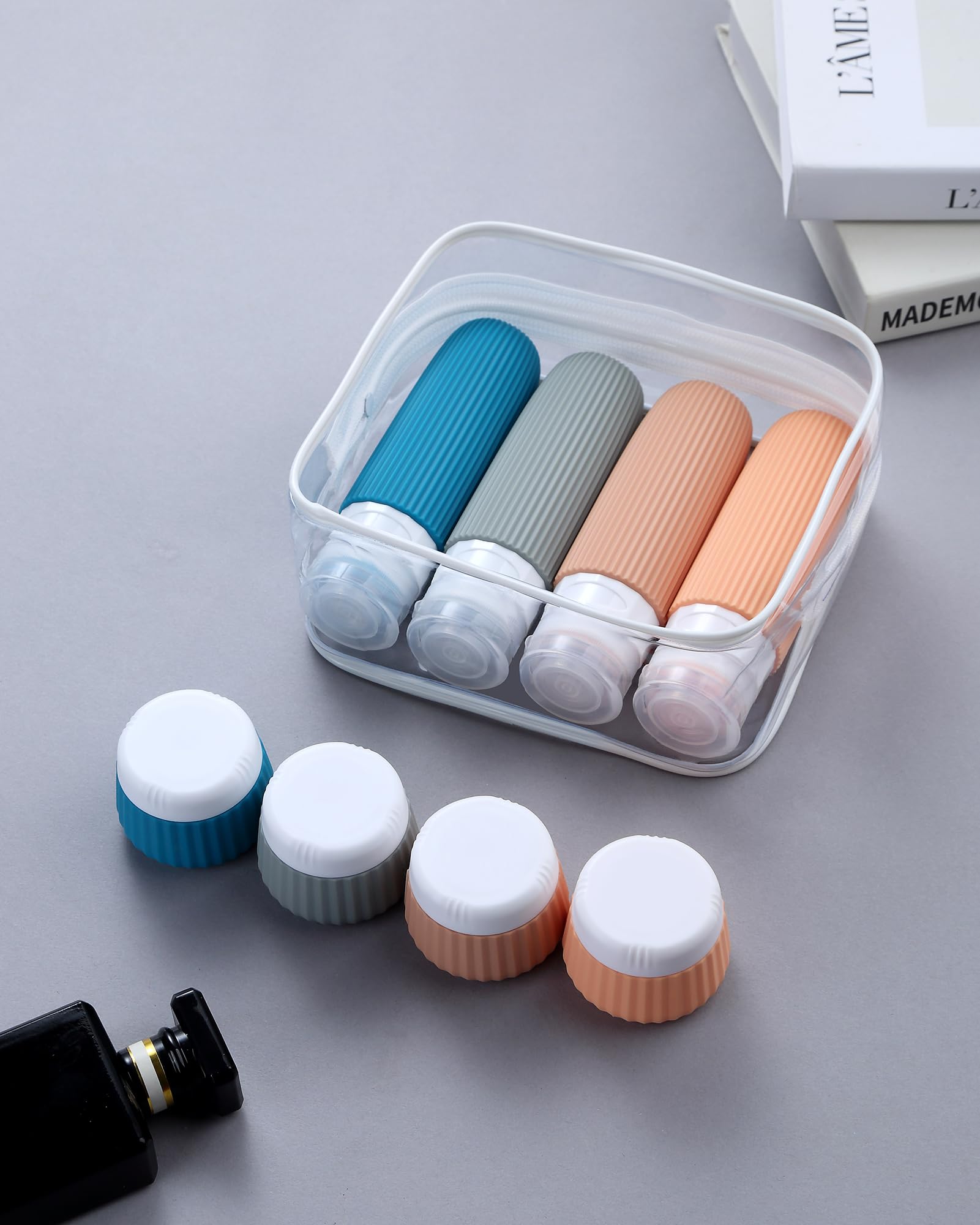 Mrsdry Bottiglie da viaggio per articoli da toeletta, confezione da 8 pezzi, approvate TSA, dimensioni da viaggio, 85 g, contenitori da viaggio per articoli da toeletta, con sacchetto trasparente, in