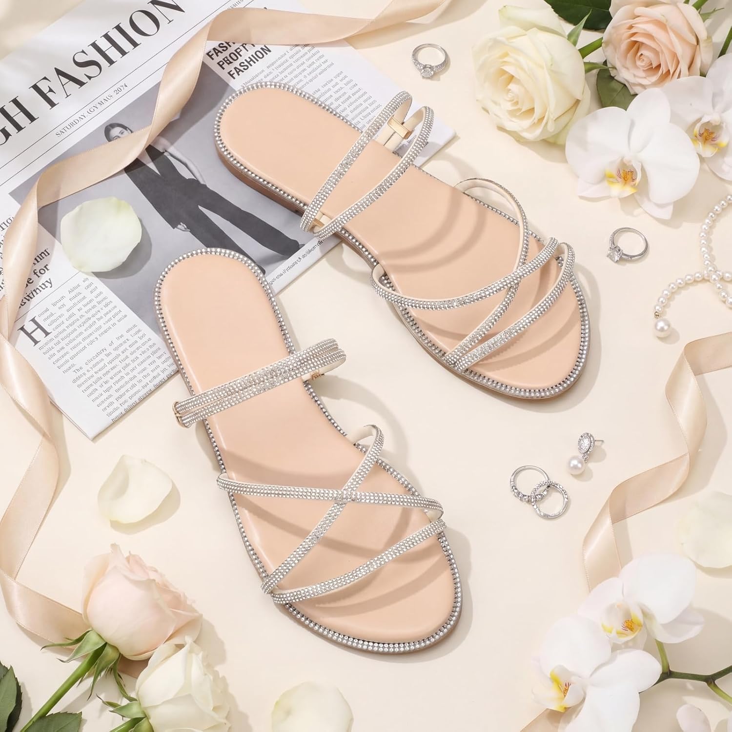 Unittype Women Rhinestone Strappy Sandals Sparkly Flat Slide Slip On 2026 Summer Casual Open Toe Glitter Criss Cross Slippers