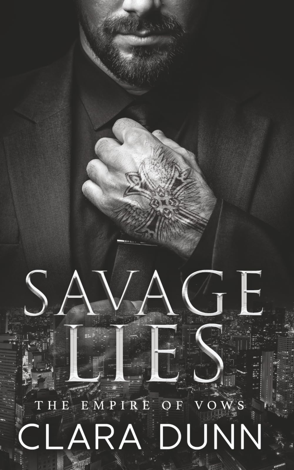Savage Lies: A Bratva Enemies to Lovers Romance (The Empire of Vows (German Edition))