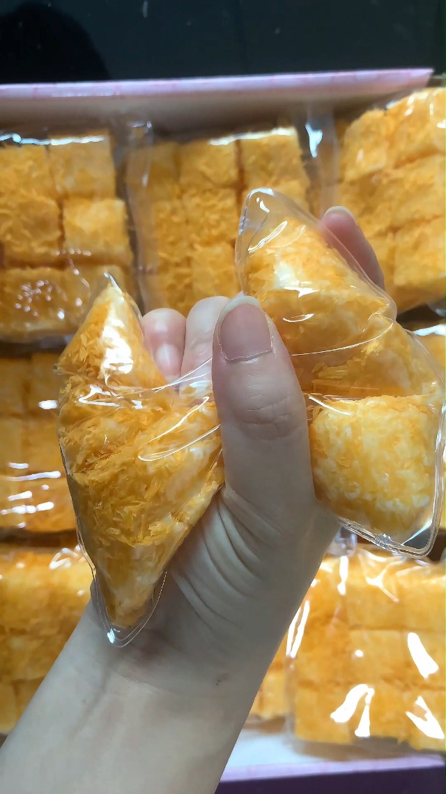 Amazon | スクイーズ めろジョイ風 水感スクイーズ 安い 揚げパン