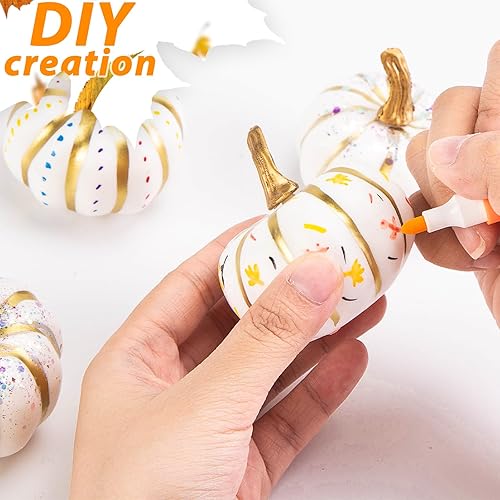Miniatura 4 de BigOtters 10 calabazas para decoración, calabazas artificiales con líneas doradas, pequeñas calabazas blancas de espuma para decoración de mesa de