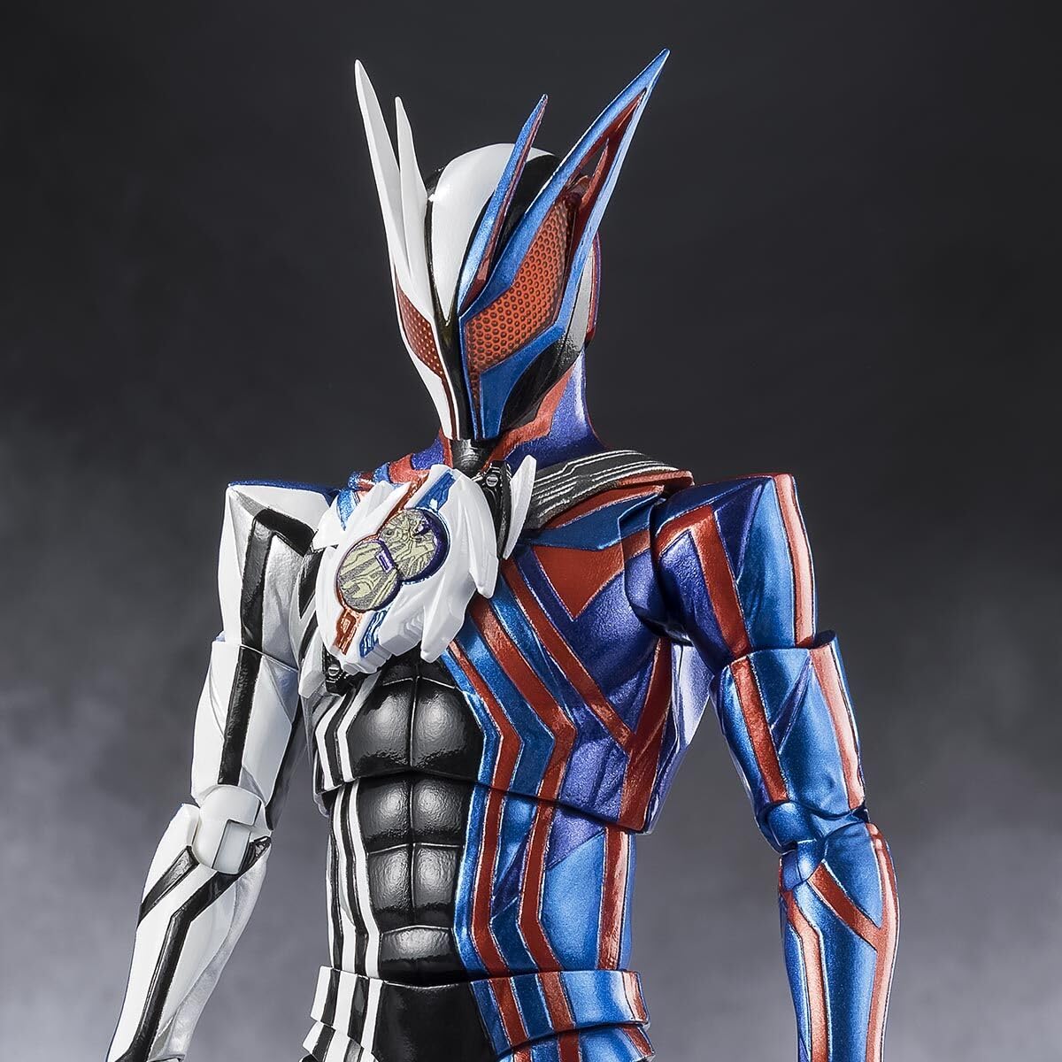 Amazon | S.H.F iguarts 仮面 ライダー ノクス | ロボット・子ども向け