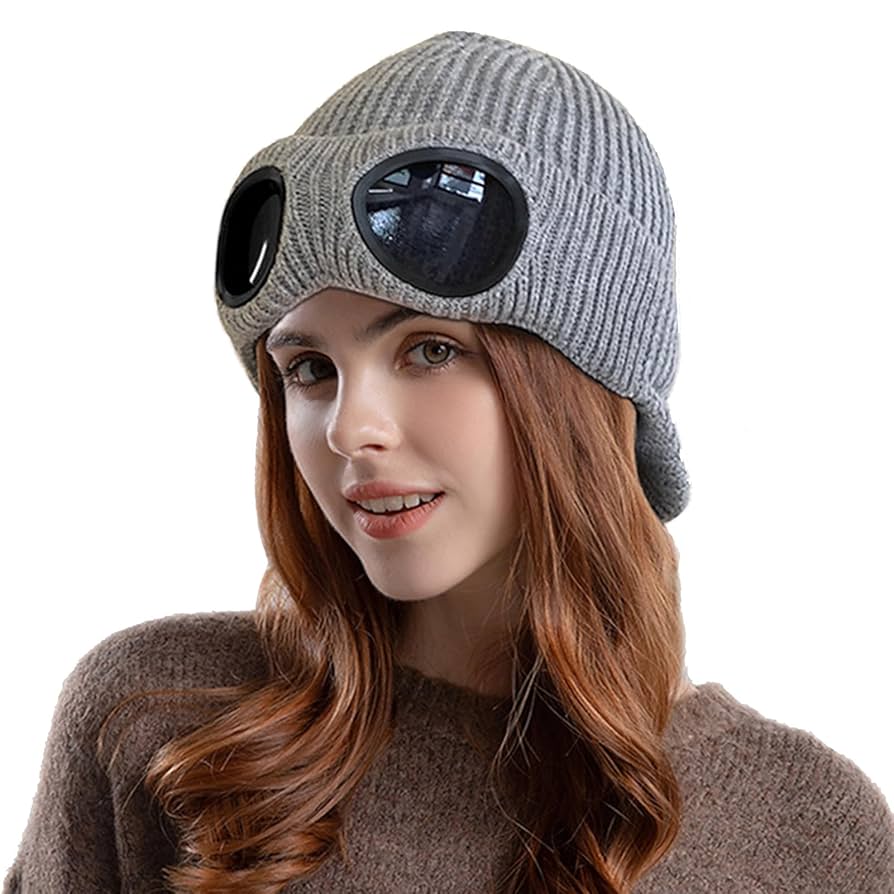 実物　現役ハンガリー警察冬用防寒帽　耳当て付　温かい 実物 現役ハンガリー警察冬用防寒帽 耳当て付 温かい 実物 現役