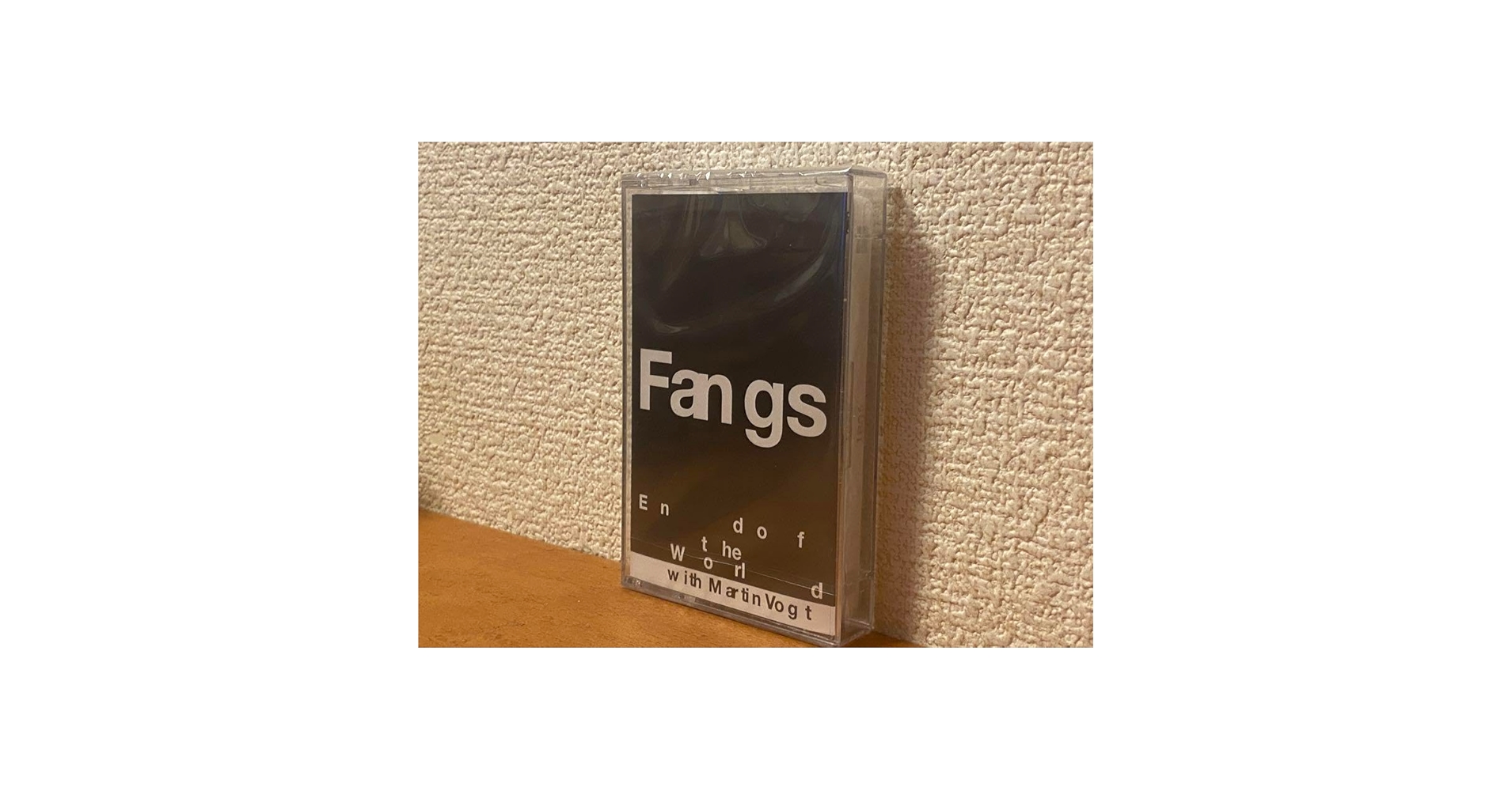 Amazon.co.jp: SEKAI NO OWARI カセットテープfangs : 家電＆カメラ