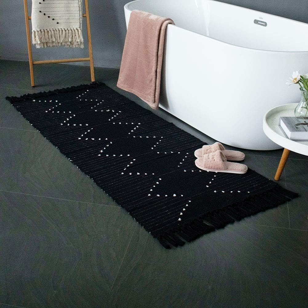 idee-home Boho Rug, Boho Kitchen Rug Runner Washable, Boho Bathroom Rug Woven Small Cotton Bohemian Tribal Farmhouse Tassels Bedroom Hallway Moroccan Bath Mat 3'x5', Black