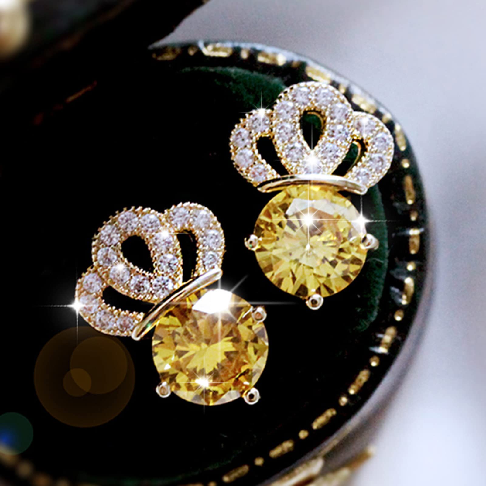 LYGXWJFC Brosche Gold Krone Strass Ohrringe für Frauen Mädchen Krone Strass Ohrclip Ohrringe dünn baumeln Elegante Gebogene Strass Ohrringe Hochzeit Ohrringe für Frauen Kleidung Clip Brosche (Farbe: