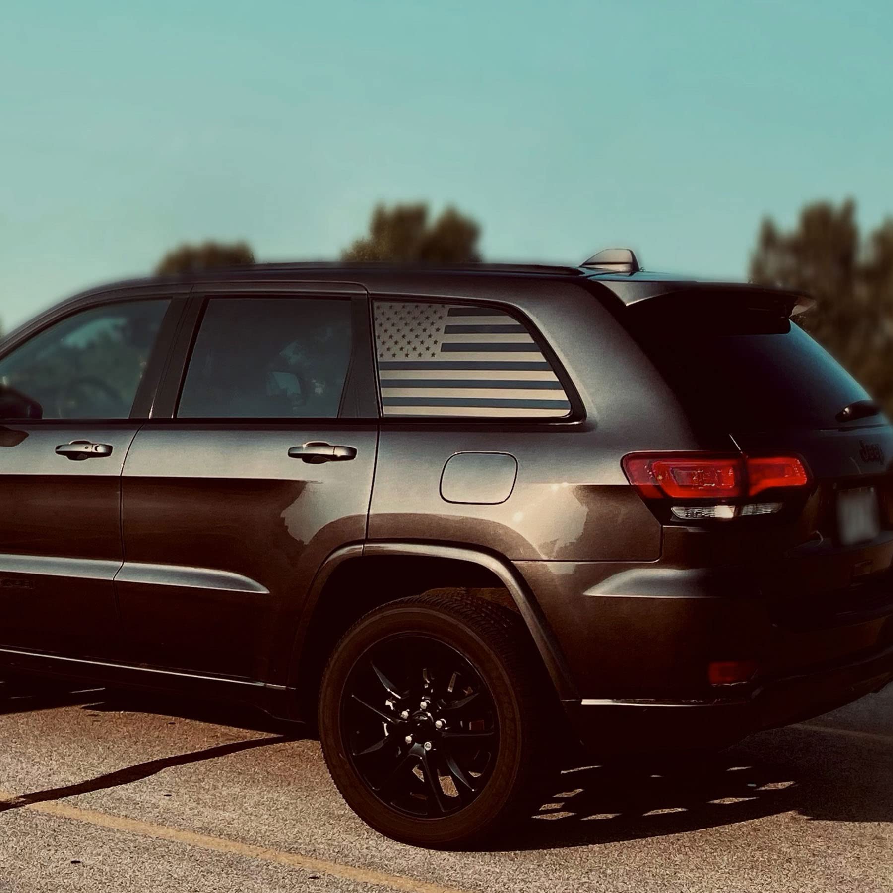 Zxiaochun Rear Side Window American Flag Decal Fits Jeep Grand Cherokee 2011-2021 Precut Back Side Window USA Flag Vinyl Sticker(Matte Black)