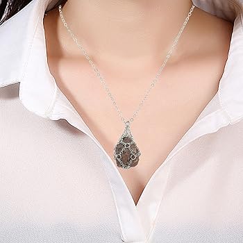 Amazon | [NUOBESTY] クリスタル ストーン ホルダー ネックレス、 調節