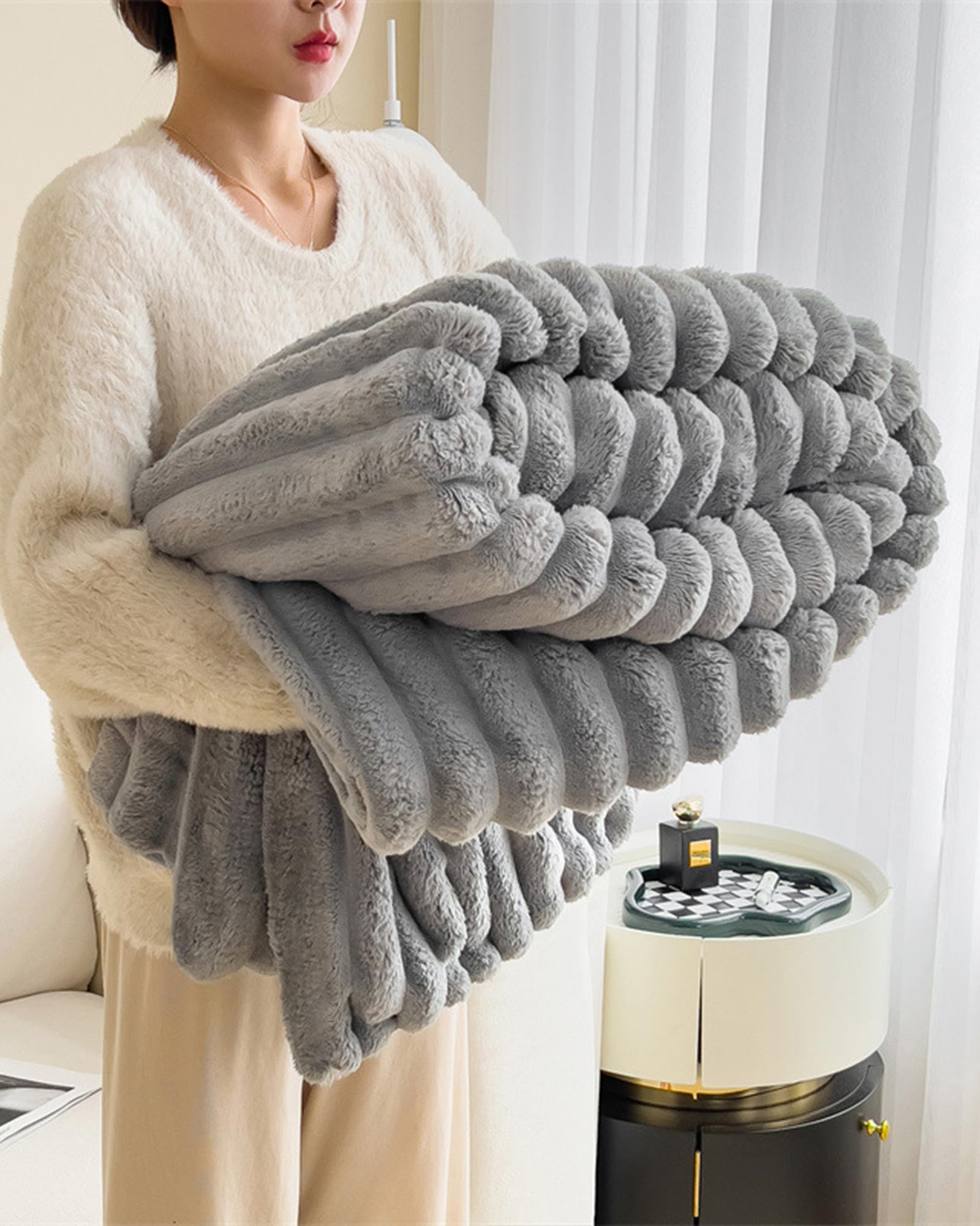 Gxjixf L-Gray Thickened Rabbit Plush&Milk Velvet Cover Blanket, Ultra Sofa Blanket, Faux Fur Blankets, For Winter Home Warm (,27.56 * 39.37In /70 * 100Cm)