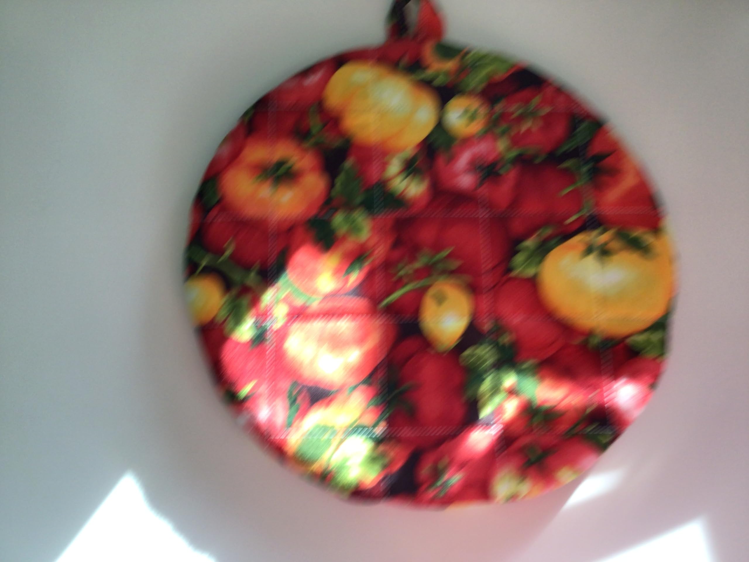 Pot Holders Heat Resistant Red and Yellow Garden Tomatoes Potholders Handmade Double Insulated Quilted Hot Pads Trivets 9 inches Round