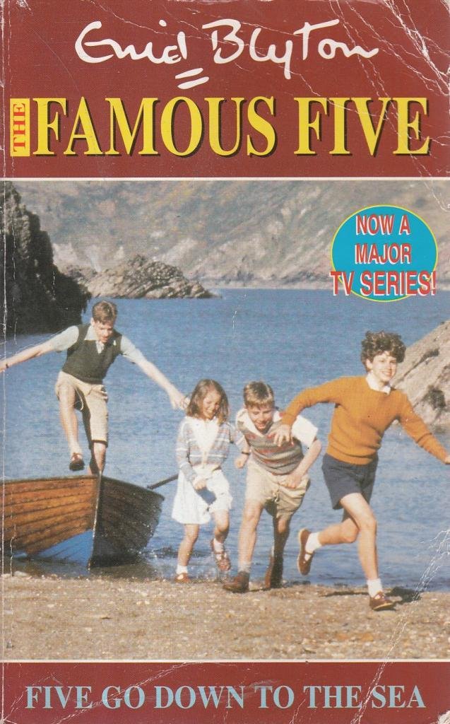 Famous Five: 12: Five Go Down To The Sea: Book 12