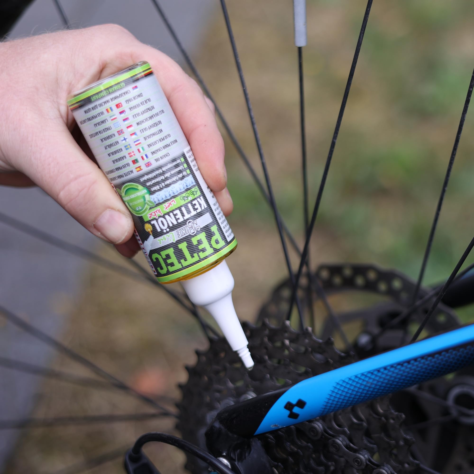 PETEC Huile pour chaîne de vélo électrique - Huile mouillée - 100 ml - Flacon compte-gouttes pour chaîne de vélo - Entretien de la chaîne + lubrification pour vélo électrique, vélos, transmission et