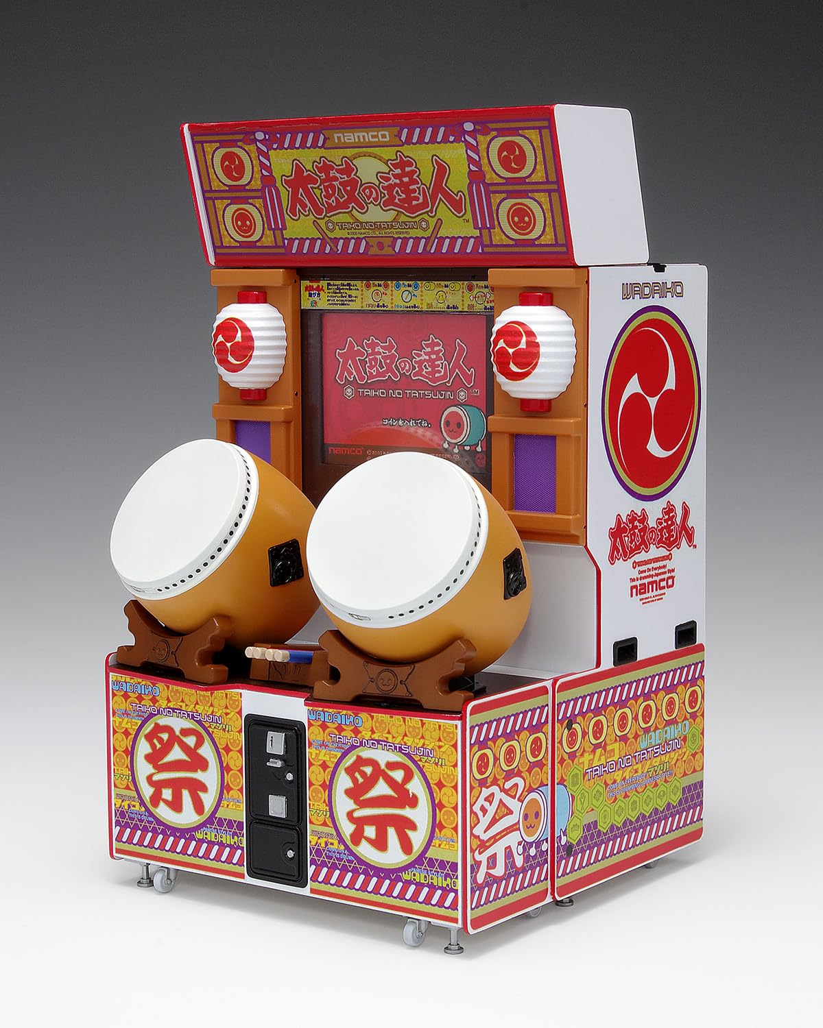 太鼓の達人 旧筐体13 赤白斜め装飾 純正 ① Amazon | ウェーブ メモリアルゲームコレクション 太鼓の達人 初代