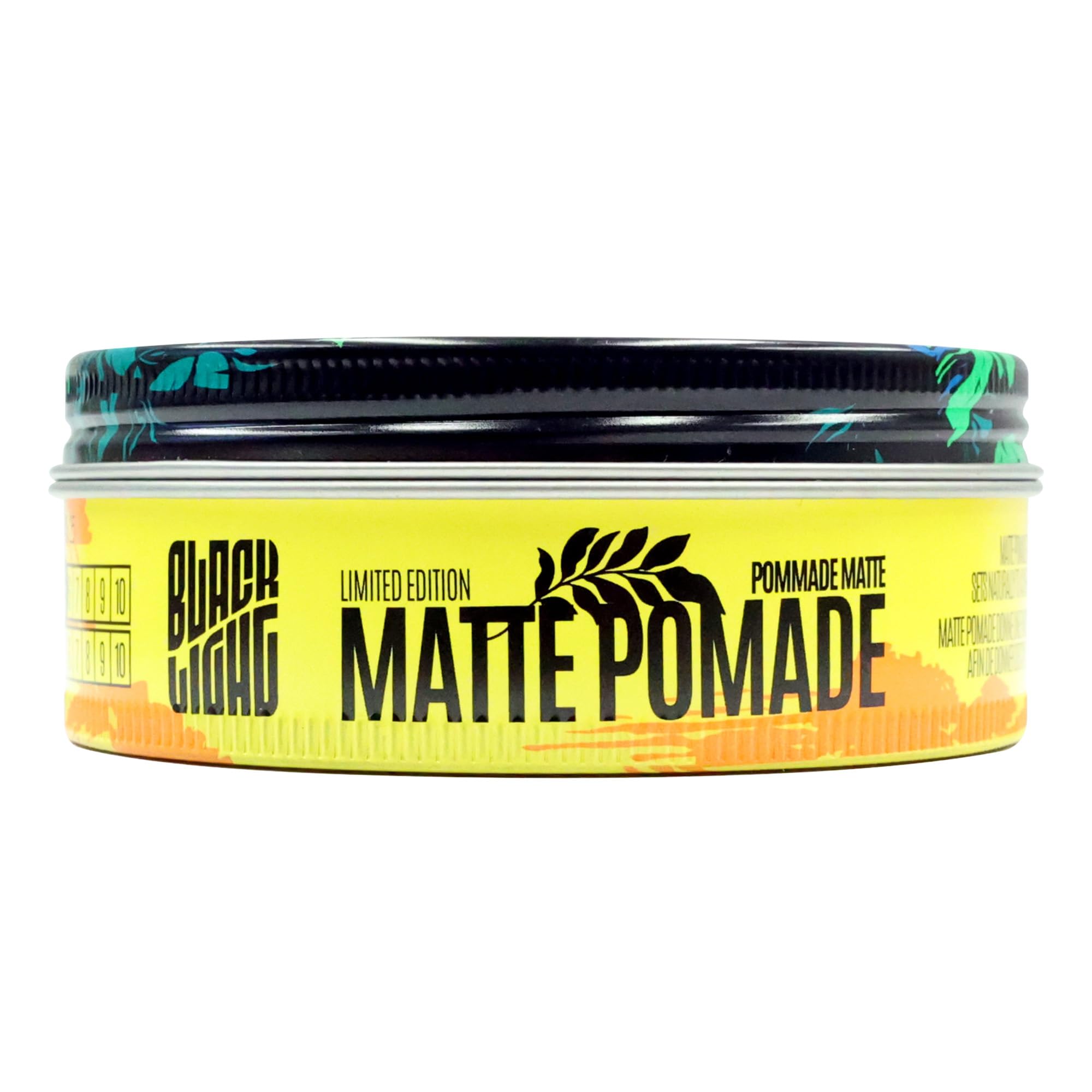 Uppercut Deluxe Matt Pomade – Blacklight Exklusive 100 g Haarpomade, Highland-Duft mit mattem Finish & Orange Fade Design Geschenkdose, Styling für langanhaltenden Halt für Männer