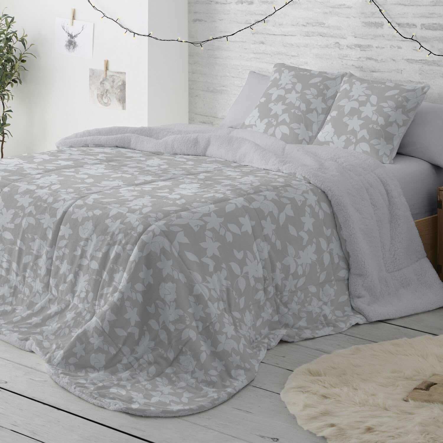 Burrito Blanco Edredón Nórdico Gris y Blanco | Edredón para Cama 90 (+ Medidas Disponibles) | Borreguillo | Invierno con Tacto Suave | Colcha de Invierno | Diseño de Hojas