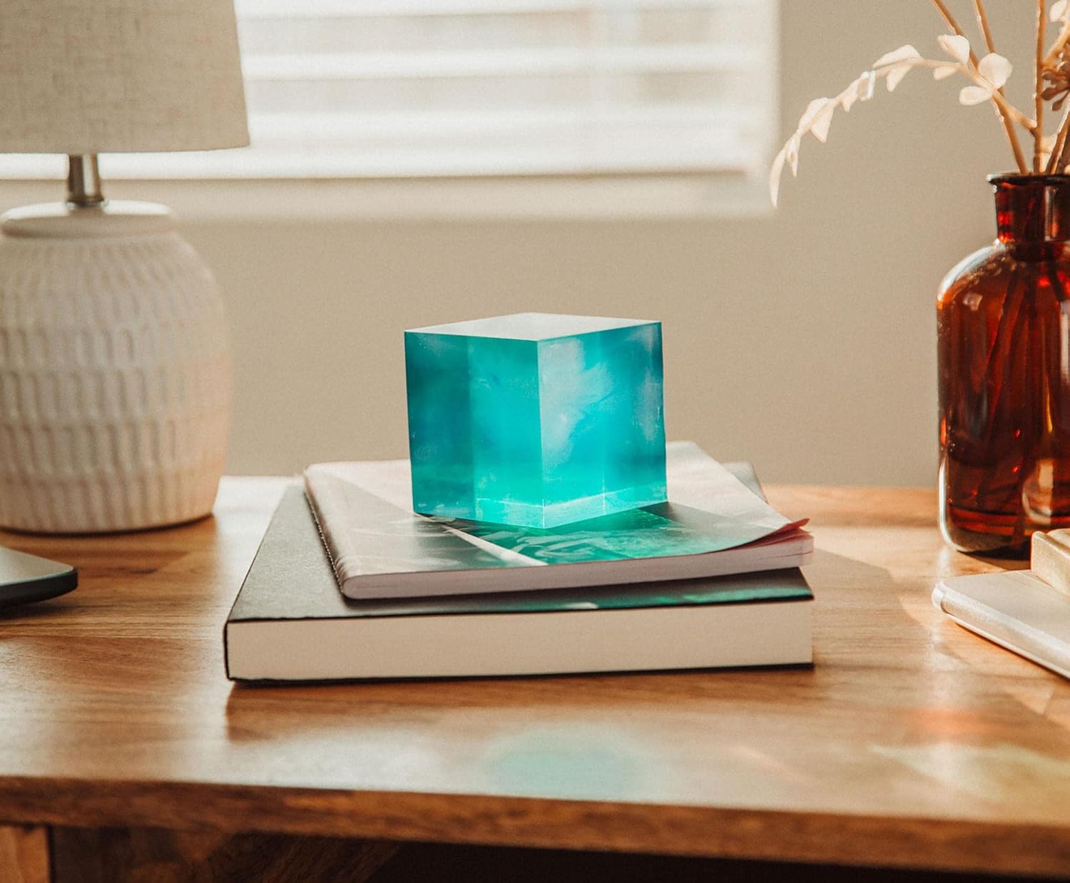 Marvel Studios Loki Resin Tesseract Cube, Space Stone Prop Replica Exclusive | Action Figure Statue, Desk Toy Accessories, Home Office Decor | The Avengers Infinity Saga Collectible