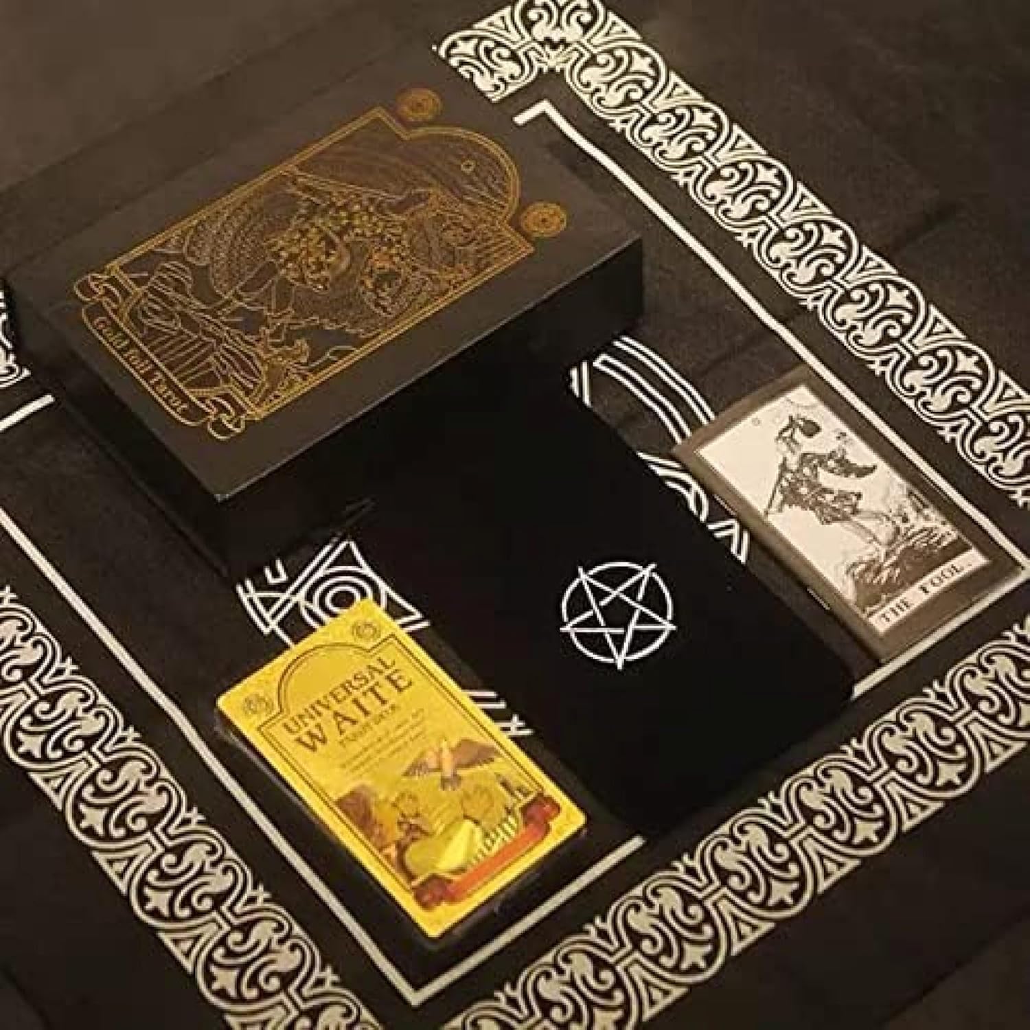 Jeu De Tarot Classique avec Guide, Jeu De Cartes De Tarot De Luxe en Feuille D’Or Anti-Rides Imperméable en PVC pour Les Débutants Et Les Lecteurs Experts, Cartes De Tarot avec des Signific
