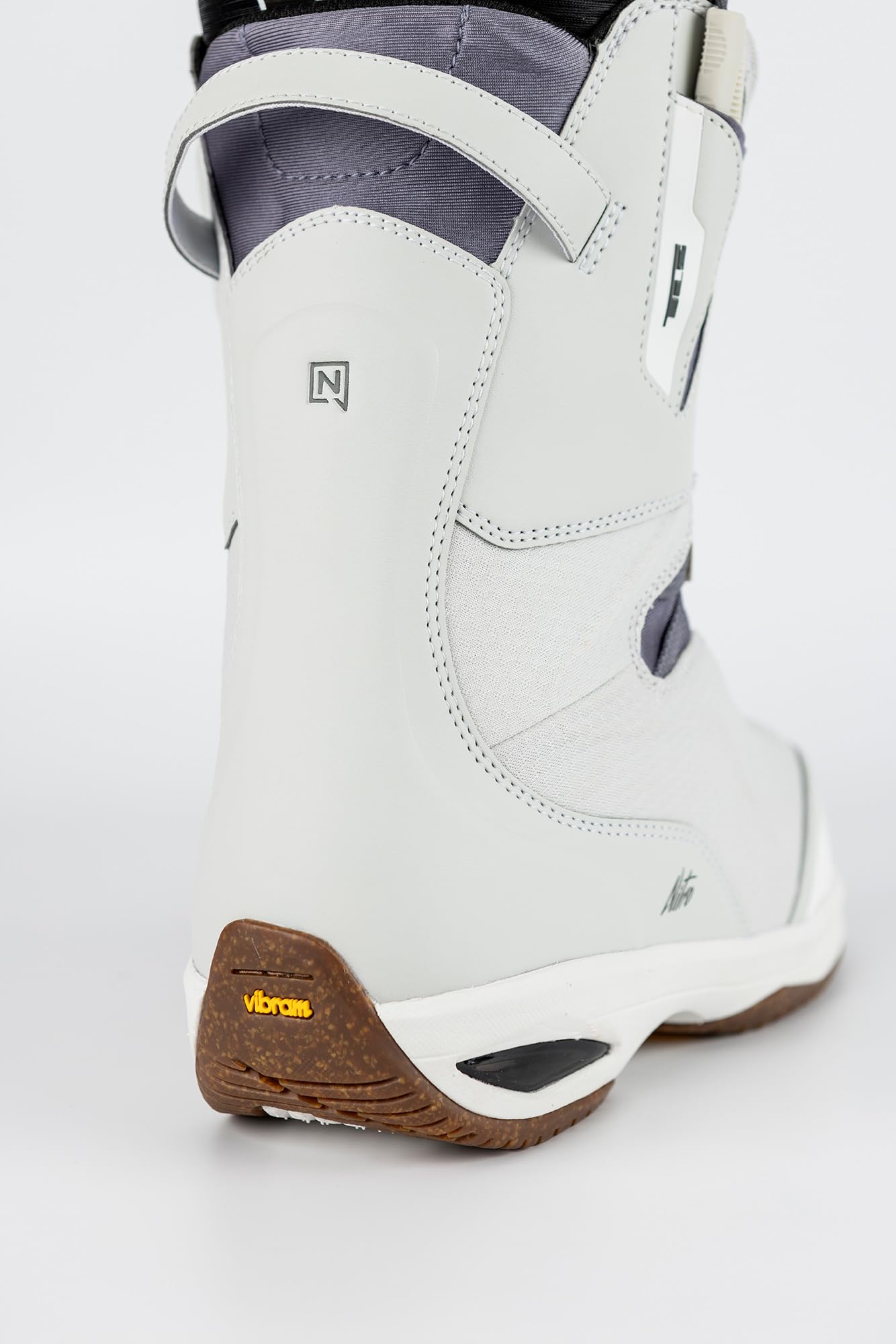 Nitro Faint TLS All Mountain Freestyle Freeride Système de laçage Rapide pour Femme Bottes de Snowboard
