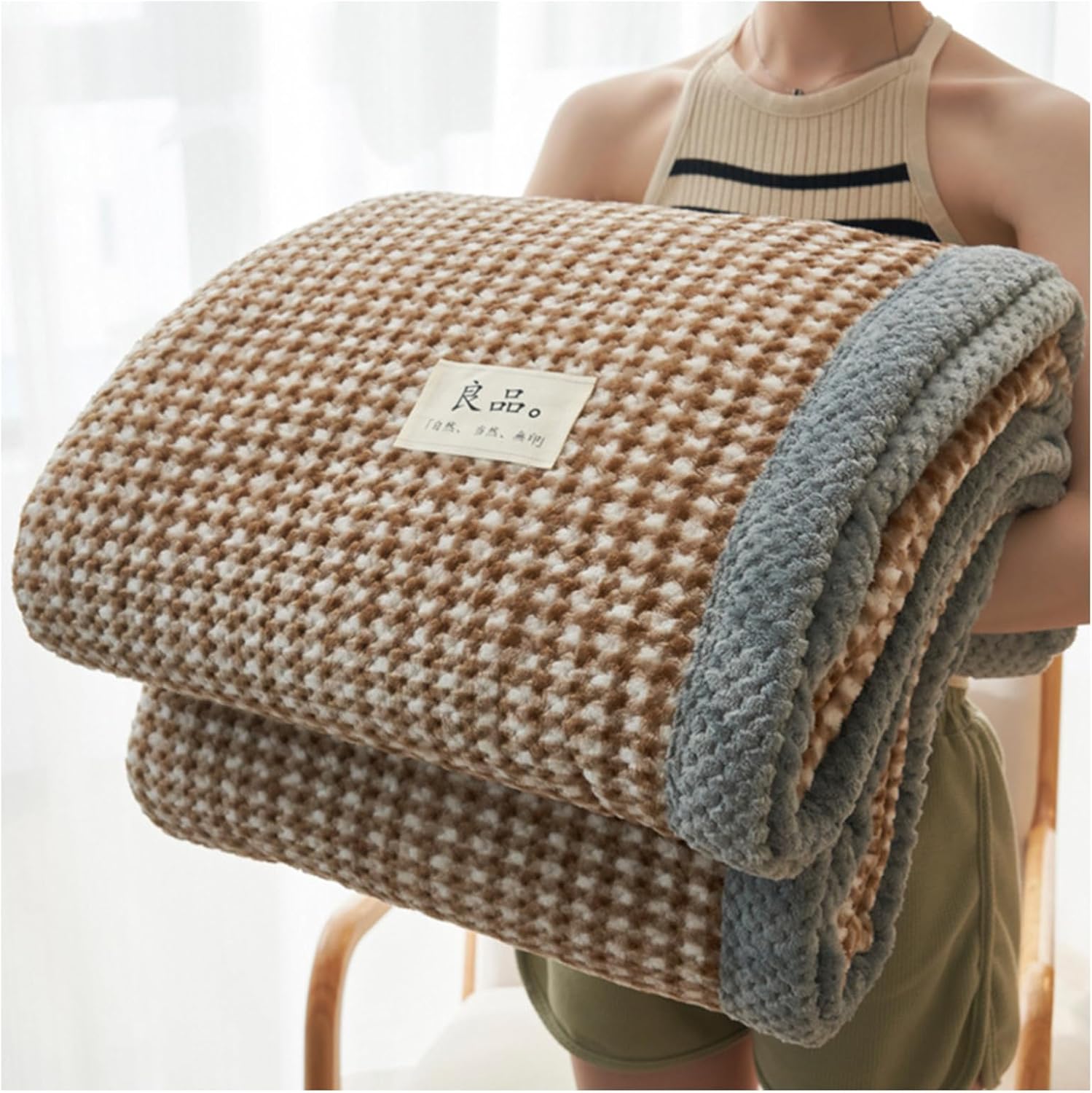 Ergocar Blanket Large Plush Soft Blanket Warm Double-Sided Bean Velvet Fluffy Blanket, Simple Plaid Stripe Pattern Style Blanket for All Seasons 70.86×78.74 Inches (About 180×200 Cm)