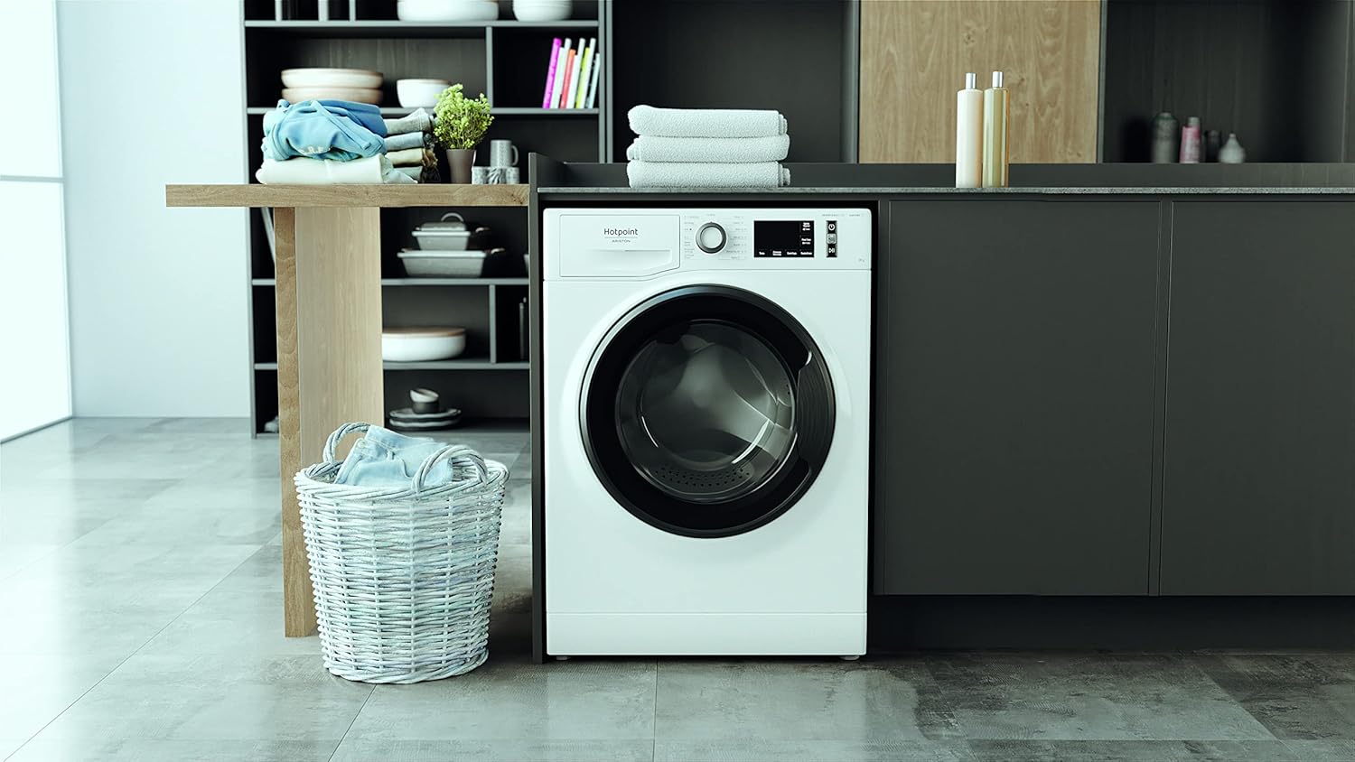Recensione della Lavatrice Hotpoint NR5496WSA: Efficienza e Design in Uno!