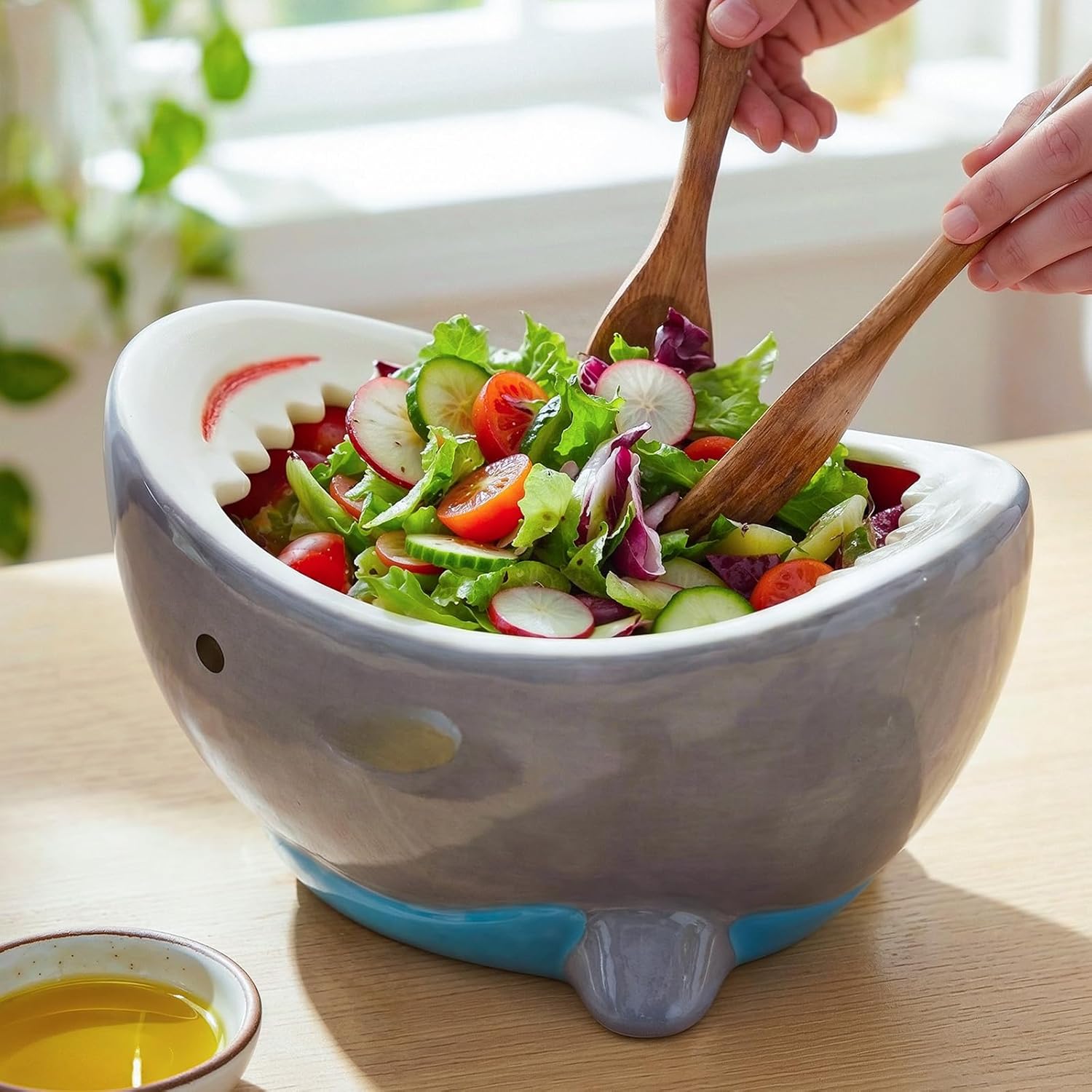 40 oz Large Shark Salad Bowl, Handmade Fruit Bowls for Kitchen Counter, Decorative Key Bowl Cute Ceramic Ramen Popcorn Snack Candy Serving Bowls, Unique Funny Shark Gifts Birthday Party Decorations