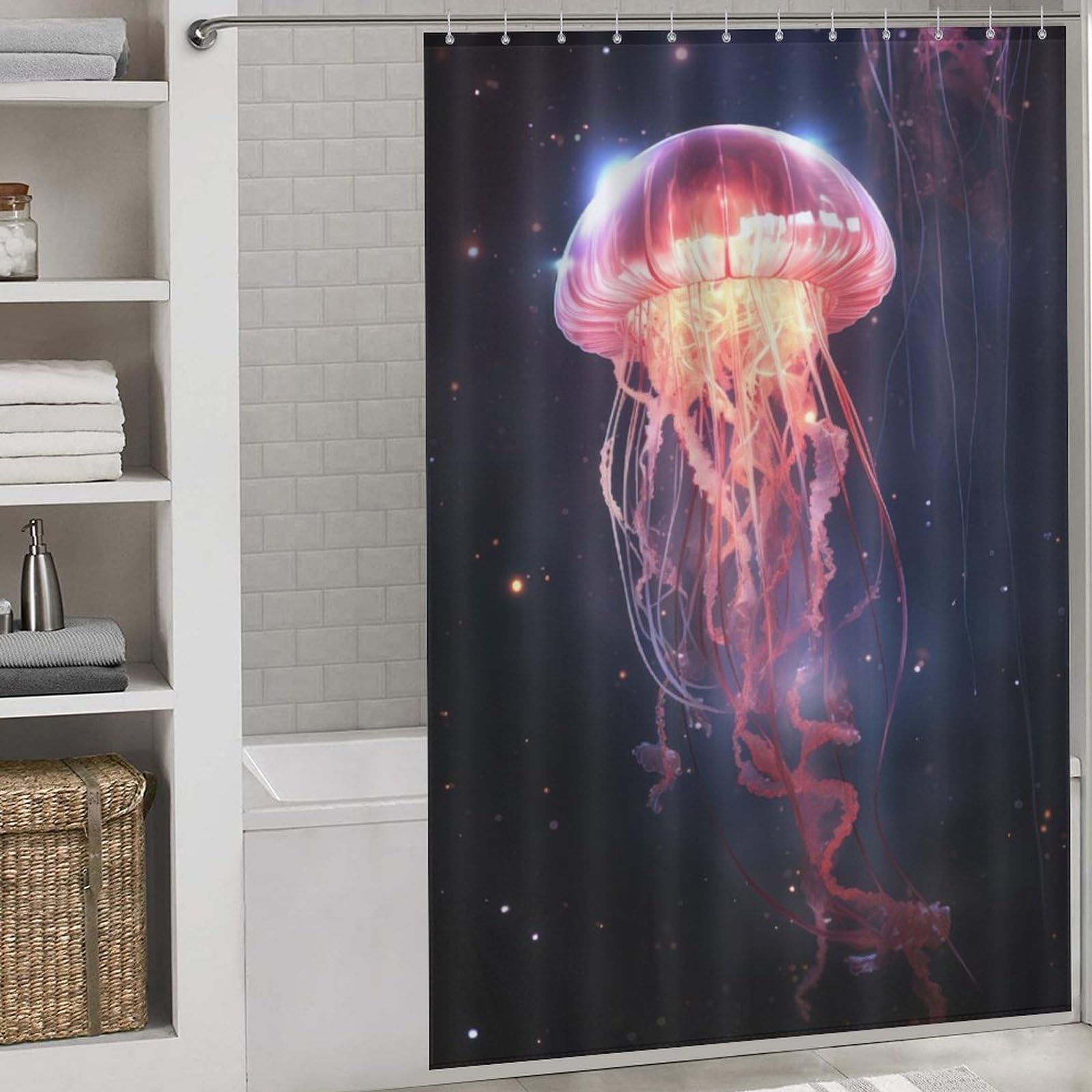 Rideau de douche Jellyfish in Space pour sublimer la salle de bain de votre maison ou hôtel