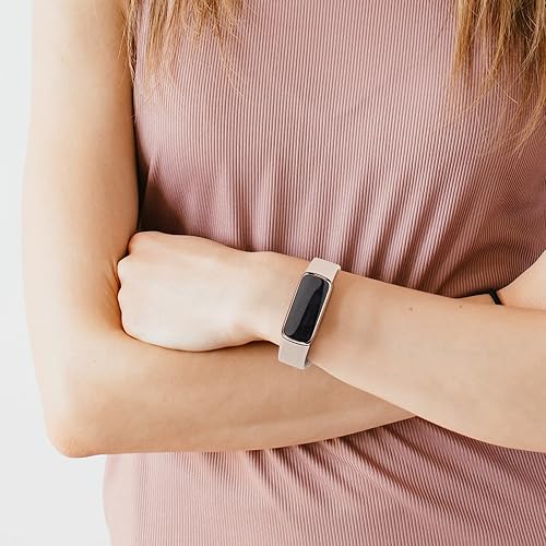 Miniatura 6 de Paquete de 3 bandas de silicona para Fitbit Inspire 3 pulseras de repuesto para mujeres y hombres, bandas deportivas ajustables suaves e