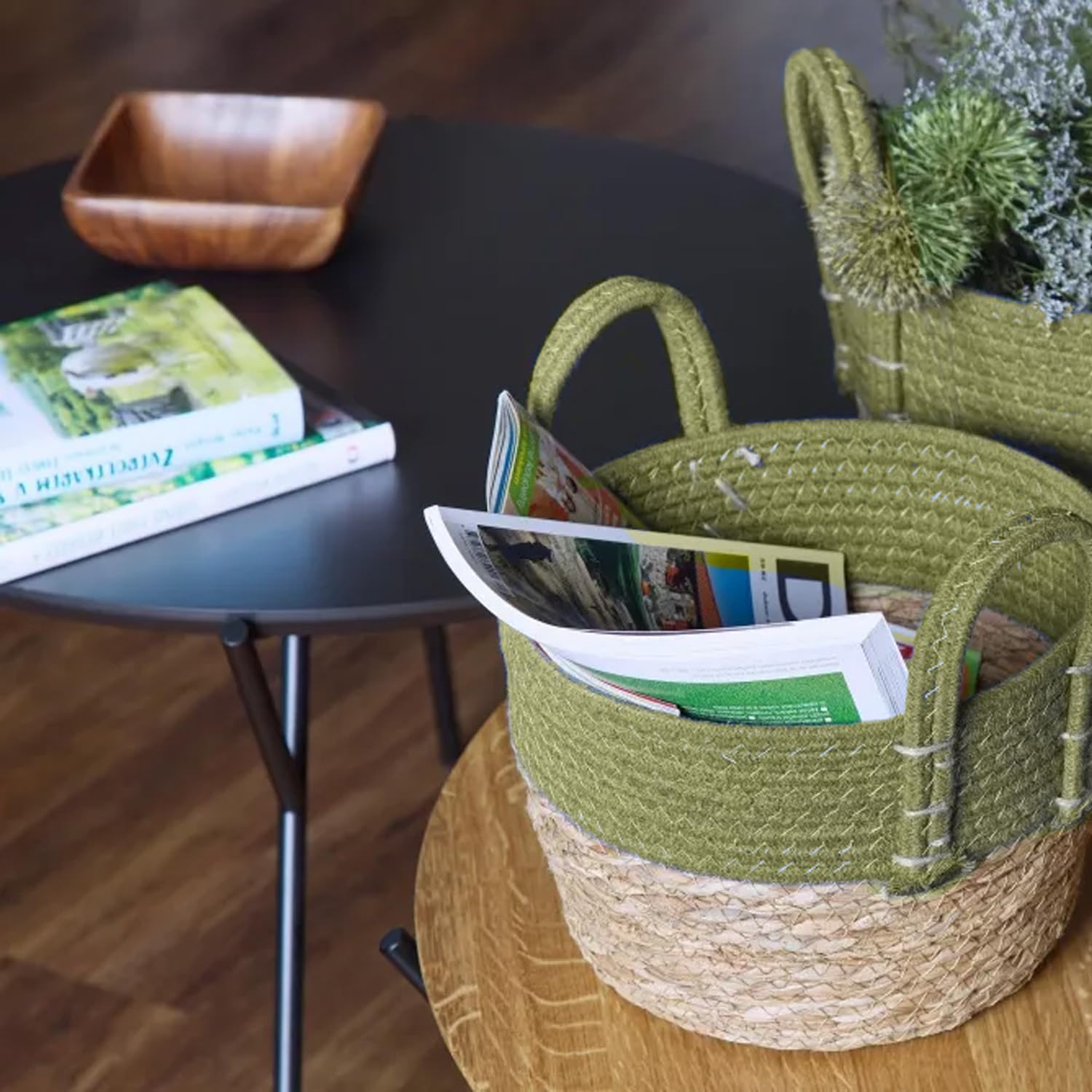 Set mit 2 Aufbewahrungskörben mit seitlichen Griffen – Set stapelbare Aufbewahrungskörbe für Zeitschriften und Spiele, für Wohnzimmer und Kinderzimmer, aus Baumwolle und Seegras, 18 x 25 cm und 20 x