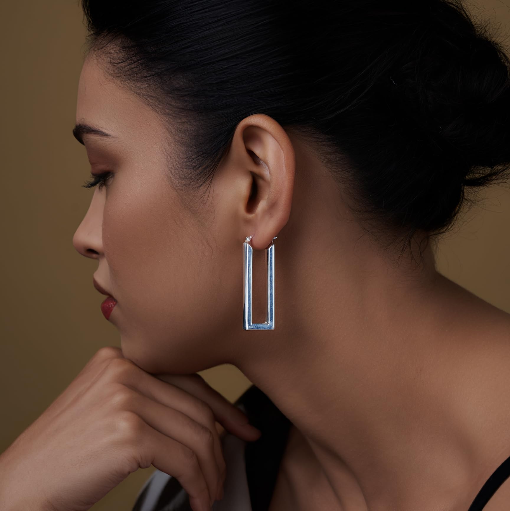 LeCalla 925 Sterling Silber Chunky Hoop Ohrringe für Frauen | Große Rechteck geformt Ohrring Hoops | Handmade Classic Oval texturiert Click-Top Big Creolen Earring für Frauen Geschenke