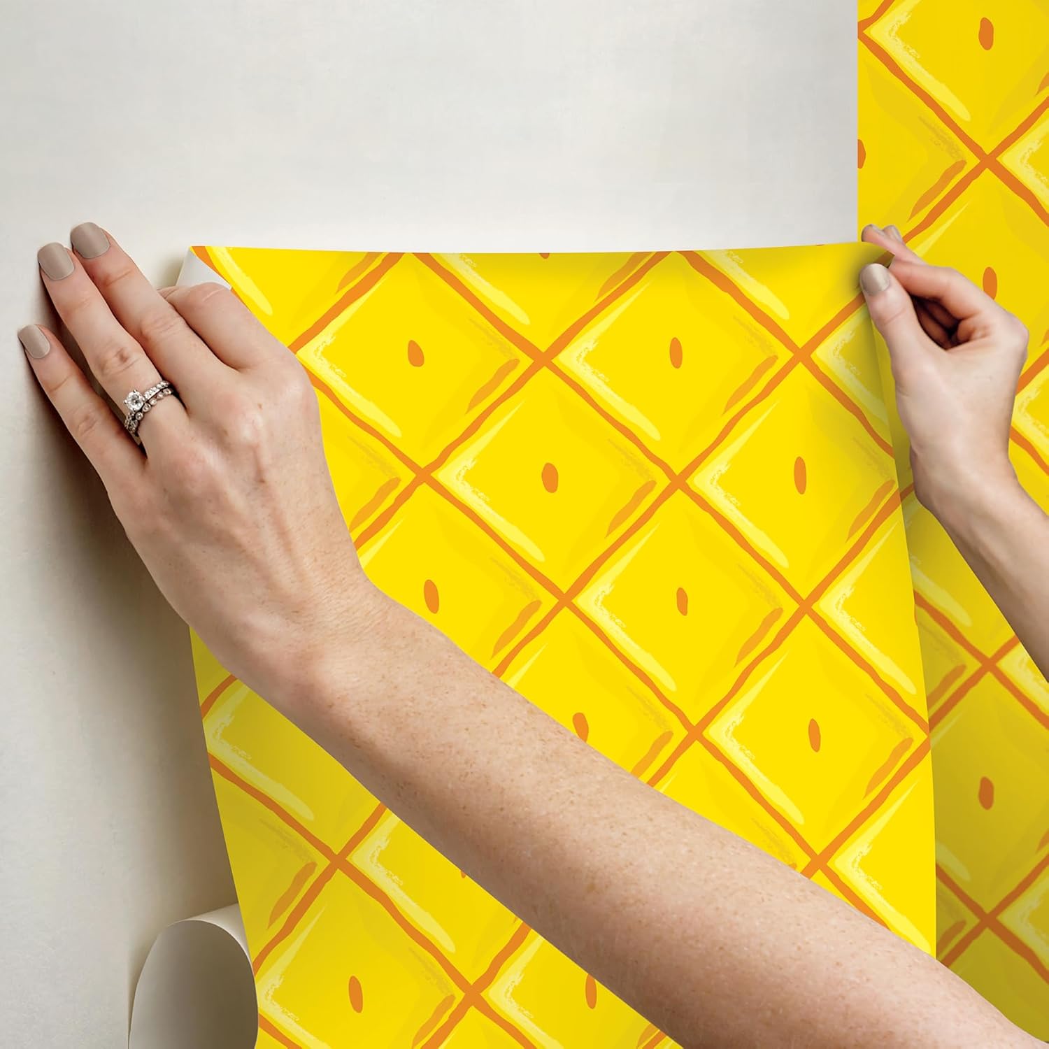 RoomMates Spongebob Squarepants Pineapple Yellow Peel and Stick Wallpaper, RMWS1364