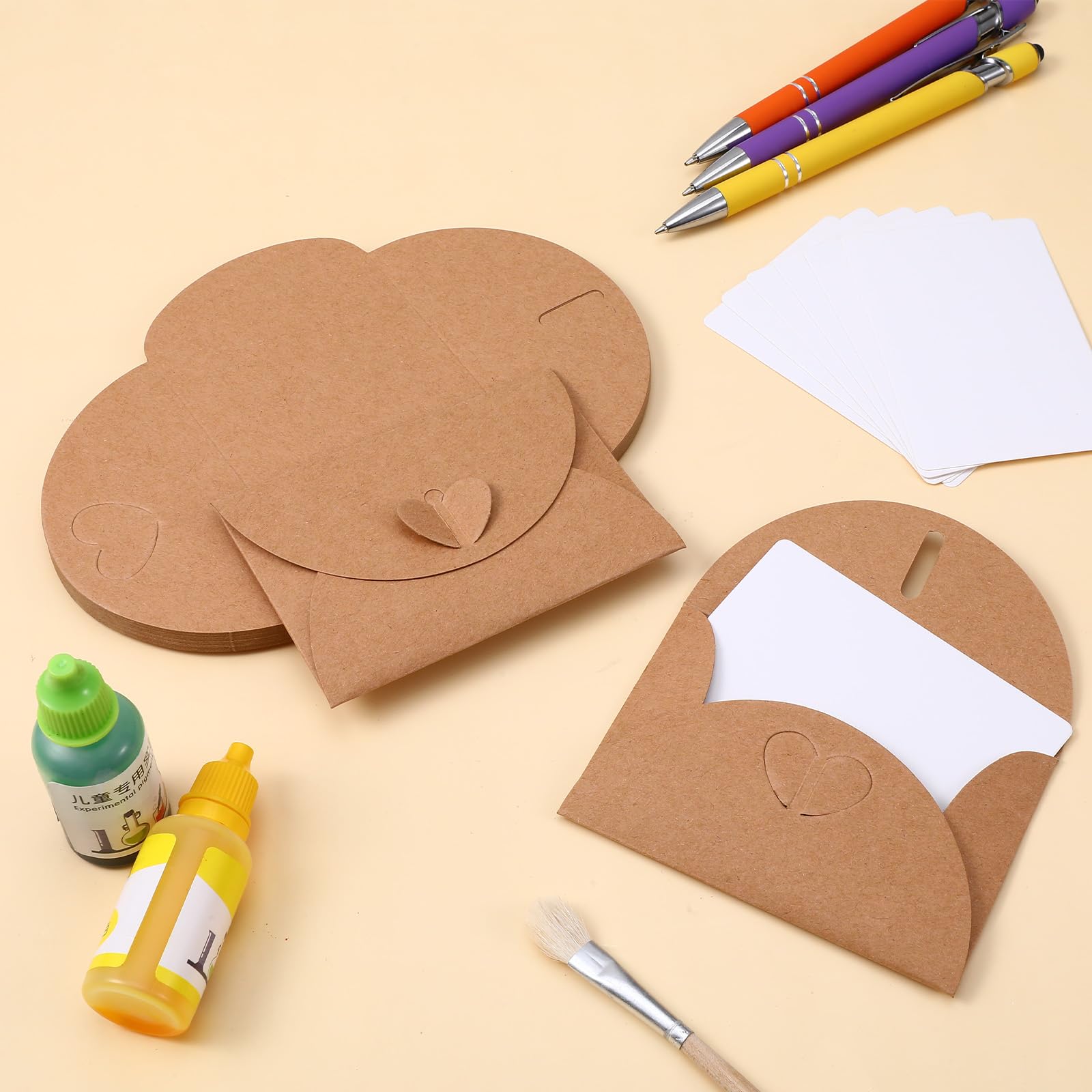 25 zestawów mini kartek z kopertami, urocze mini koperty z pustymi kartkami, 10 x 7 cm, mała kartka z kopertą z zapięciem w kształcie serca, na karty podarunkowe, upominki na przyjęcie weselne