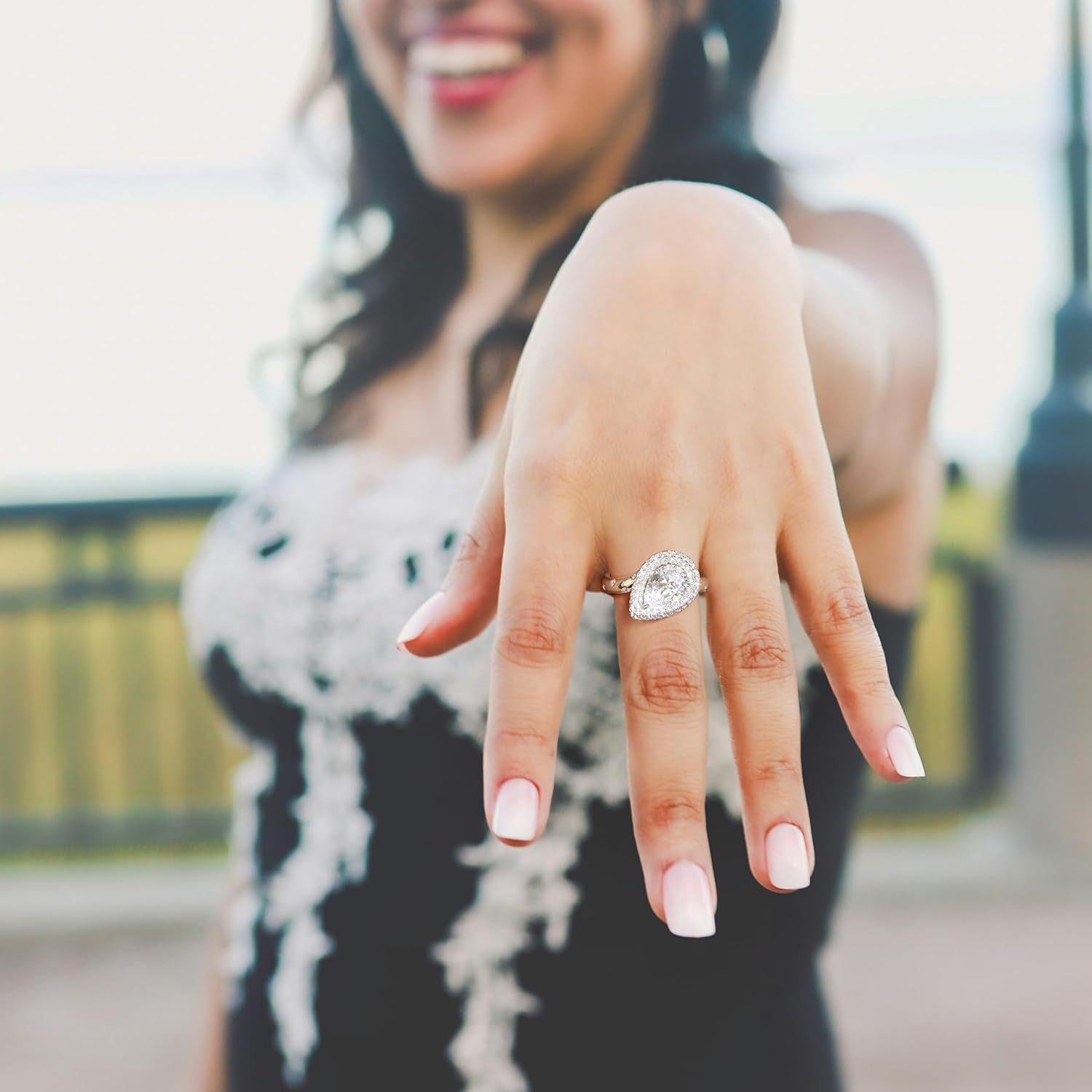 Kstyle 2ct Pear/Oval/Round Moissanite Solitaire/Halo Engagement Rings for Women 14K White Gold 925 Sterling Silver Lab Diamond Wedding Ring Wedding Anniversary Promise Gift