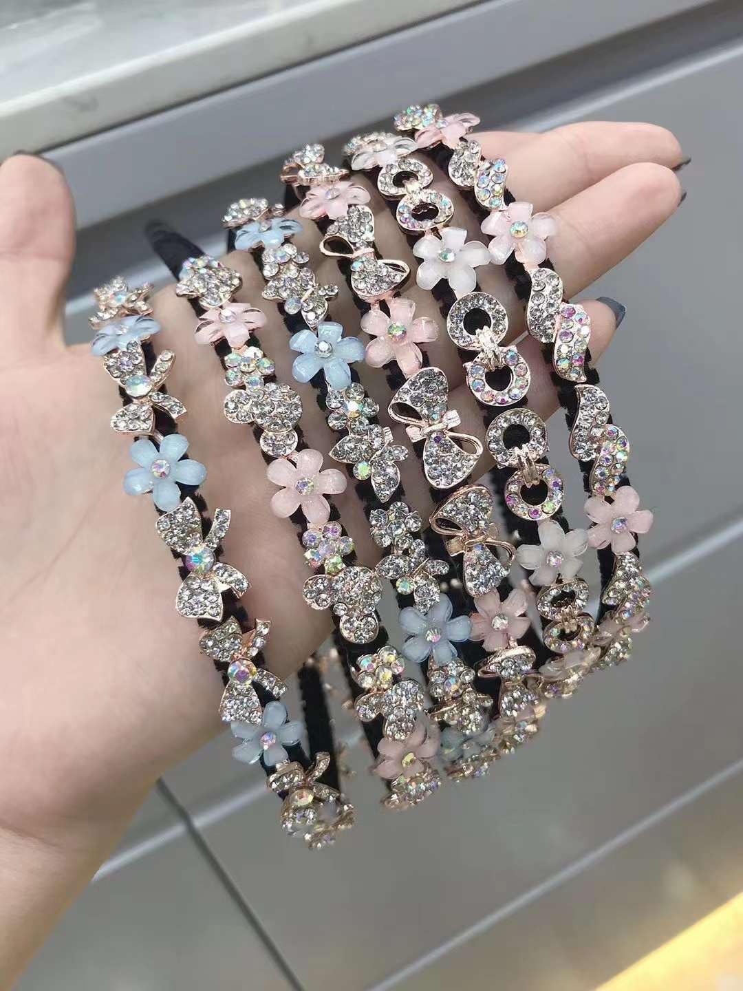 NAAVISH Packof 2, Multicolored Stones, Flower Hair Bands,Stylish Headwear For Women, Girls, Children And Teenagers (B0D31RTF53) Amazon Price History, Amazon Price Tracker