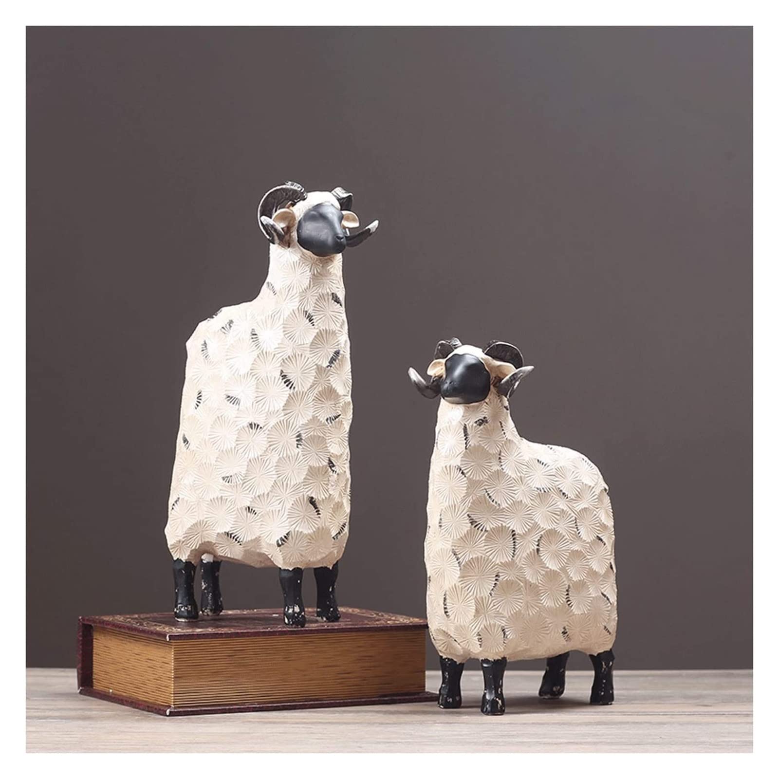 Amazon.co.jp: 彫刻の卓上像 羊の装飾樹脂動物像、2匹の羊/レトロ